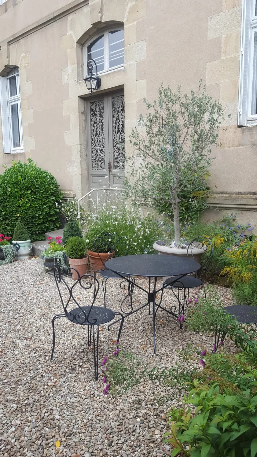 Elegant 1900 Bourgeois Property With Garden And Dovecote 2