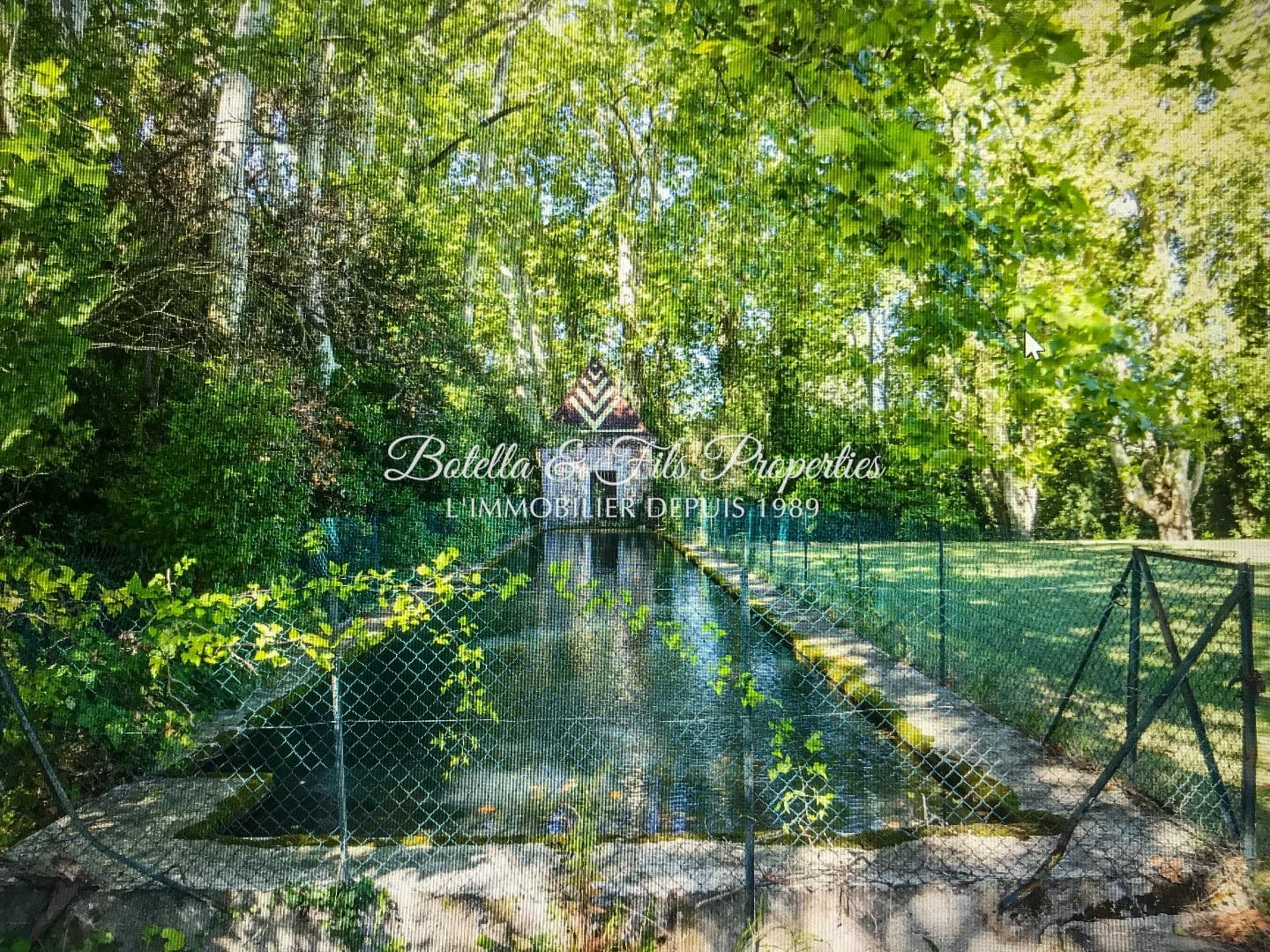 Elegant 18th Century Château on 5 Hectares with Caretaker's Cottage 2