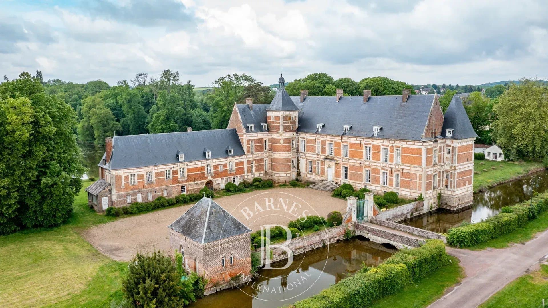 Historic Renaissance Château With Unique Alchemical Tower And Expansive Park 3