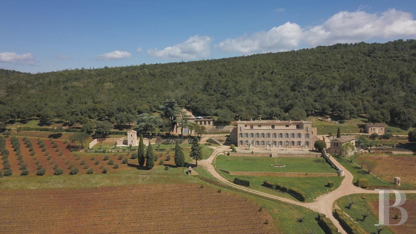 Château With Outbuildings Set In A Vast 160 Hectare Estate 3
