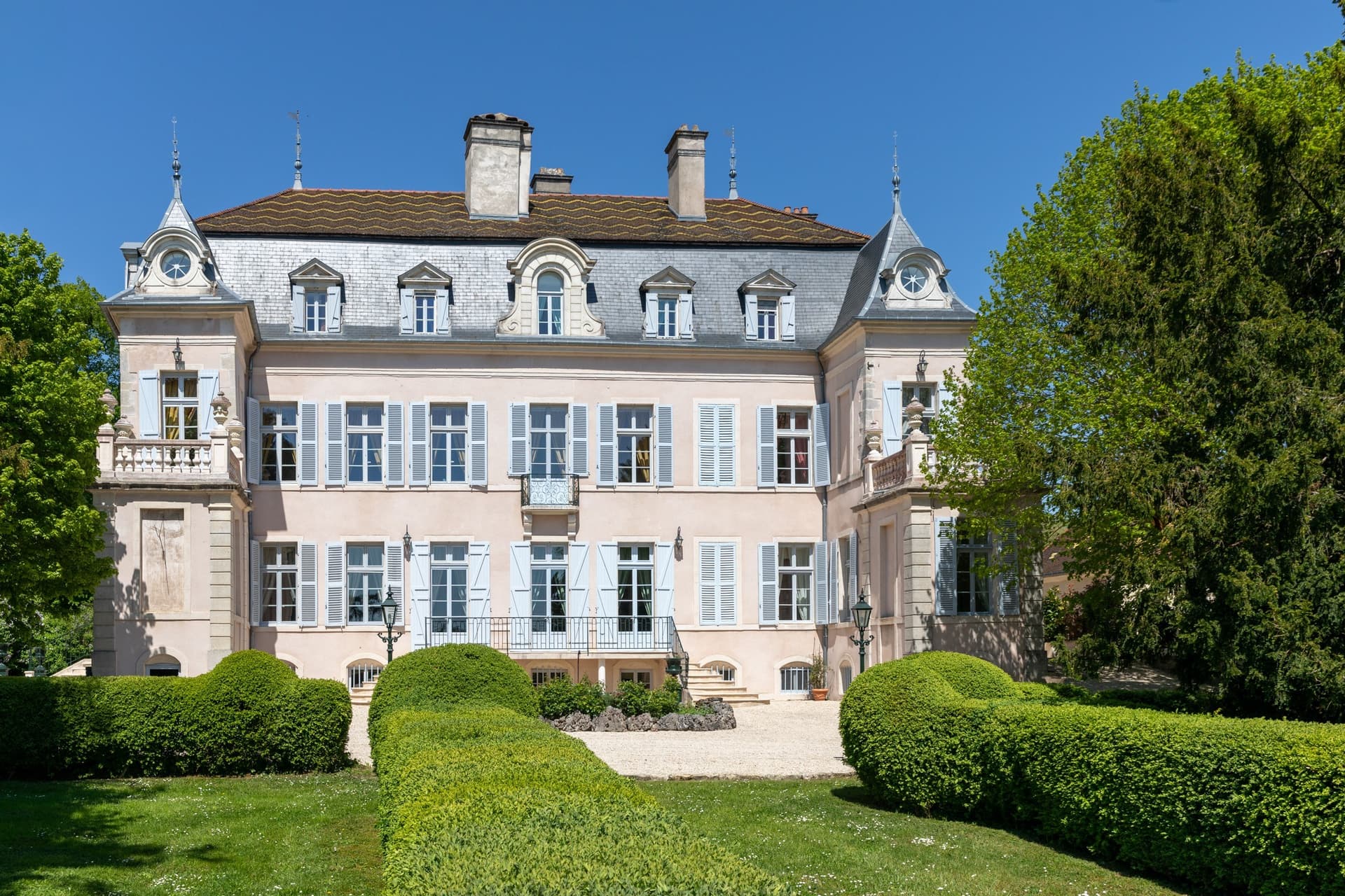 Restored 17th Century Château with 12 Bedrooms in Burgundy 2