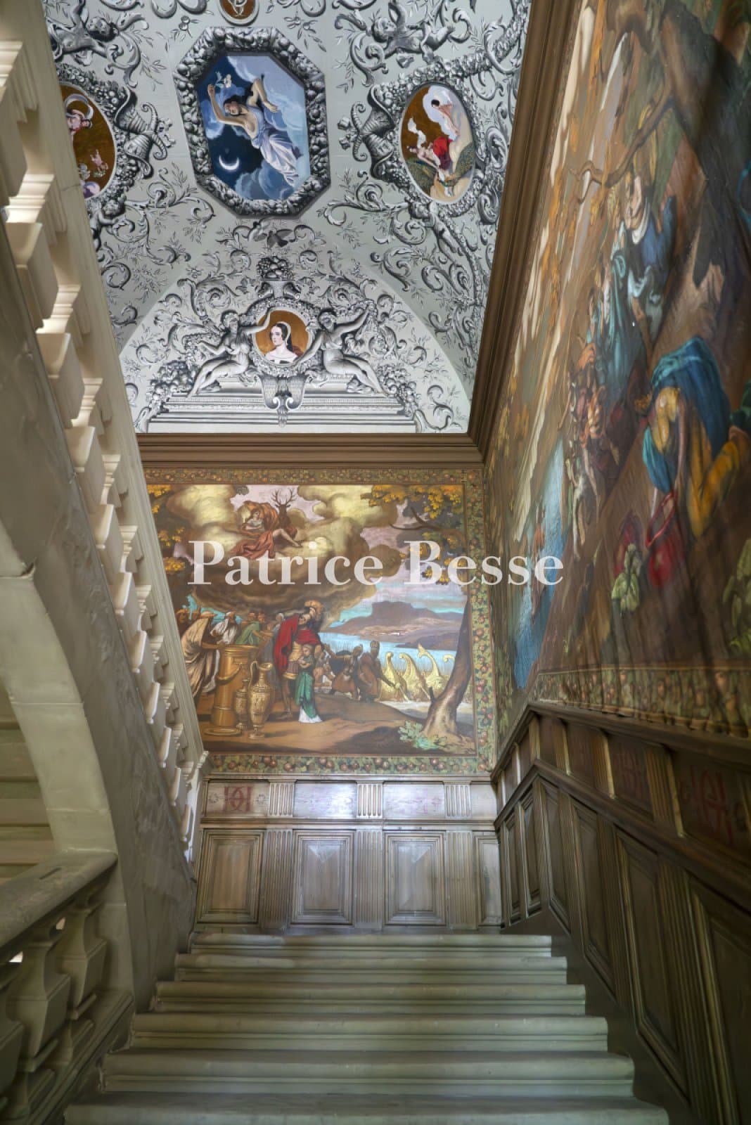Charming Castle with Swimming Pool 5