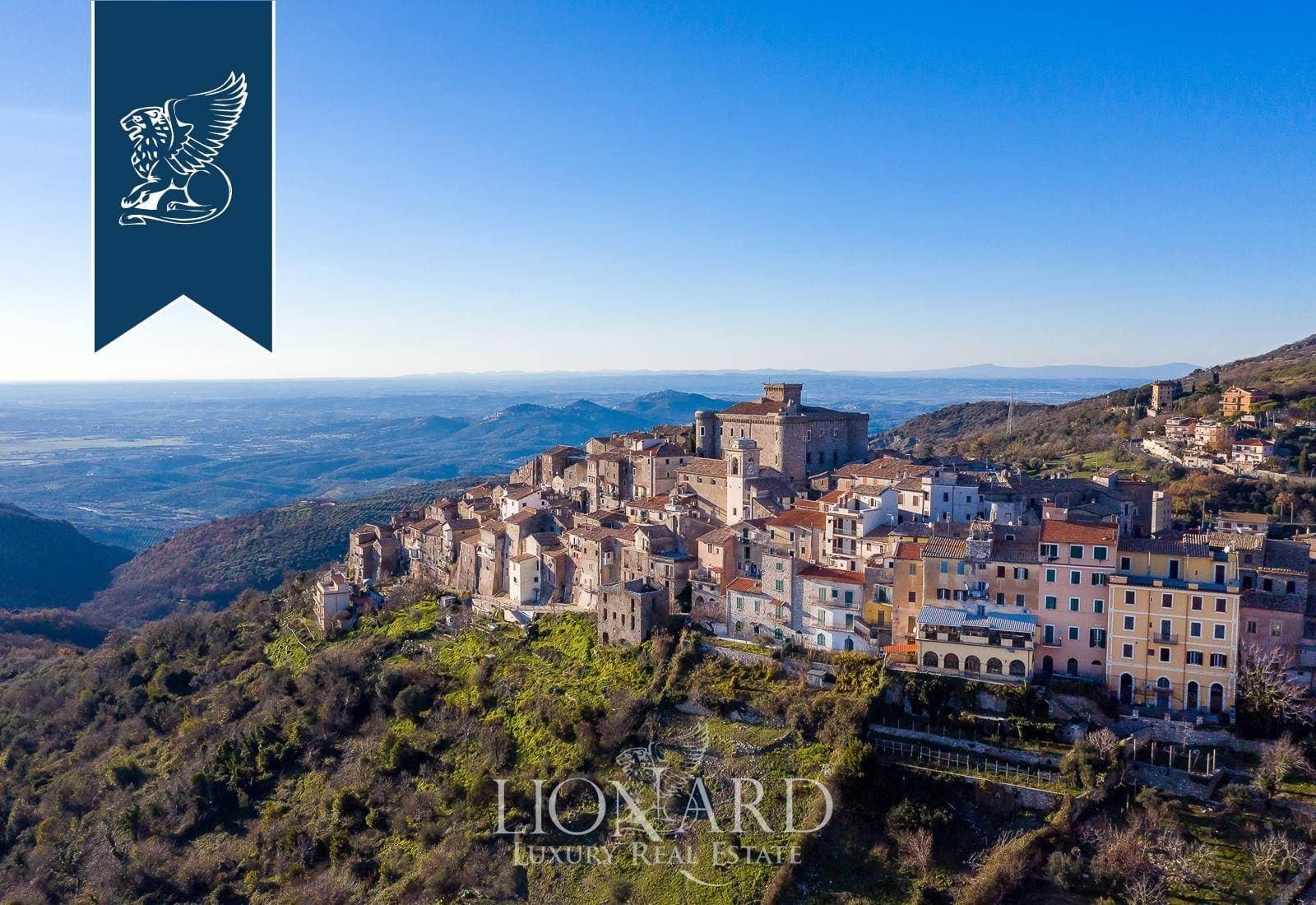 Historic Castle with Rooftop Terrace and 360° Views Near Rome 2