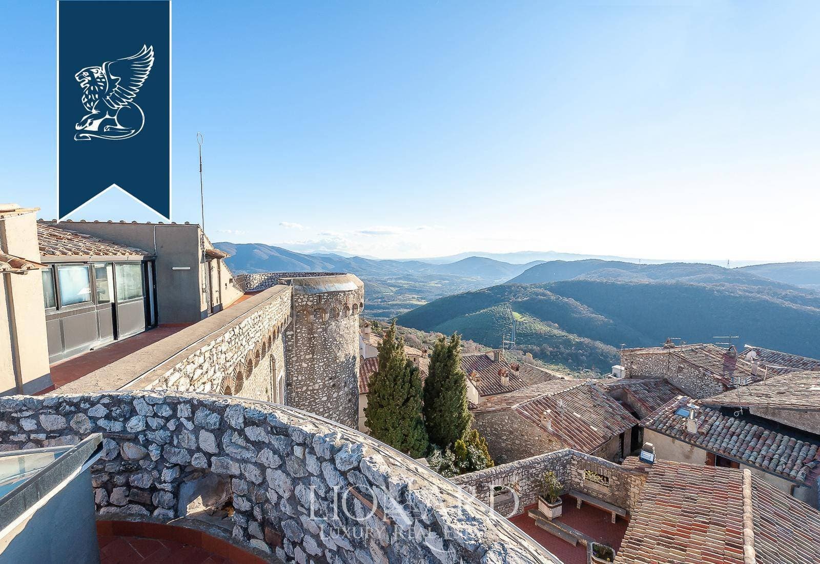 Castles for sale in Rome