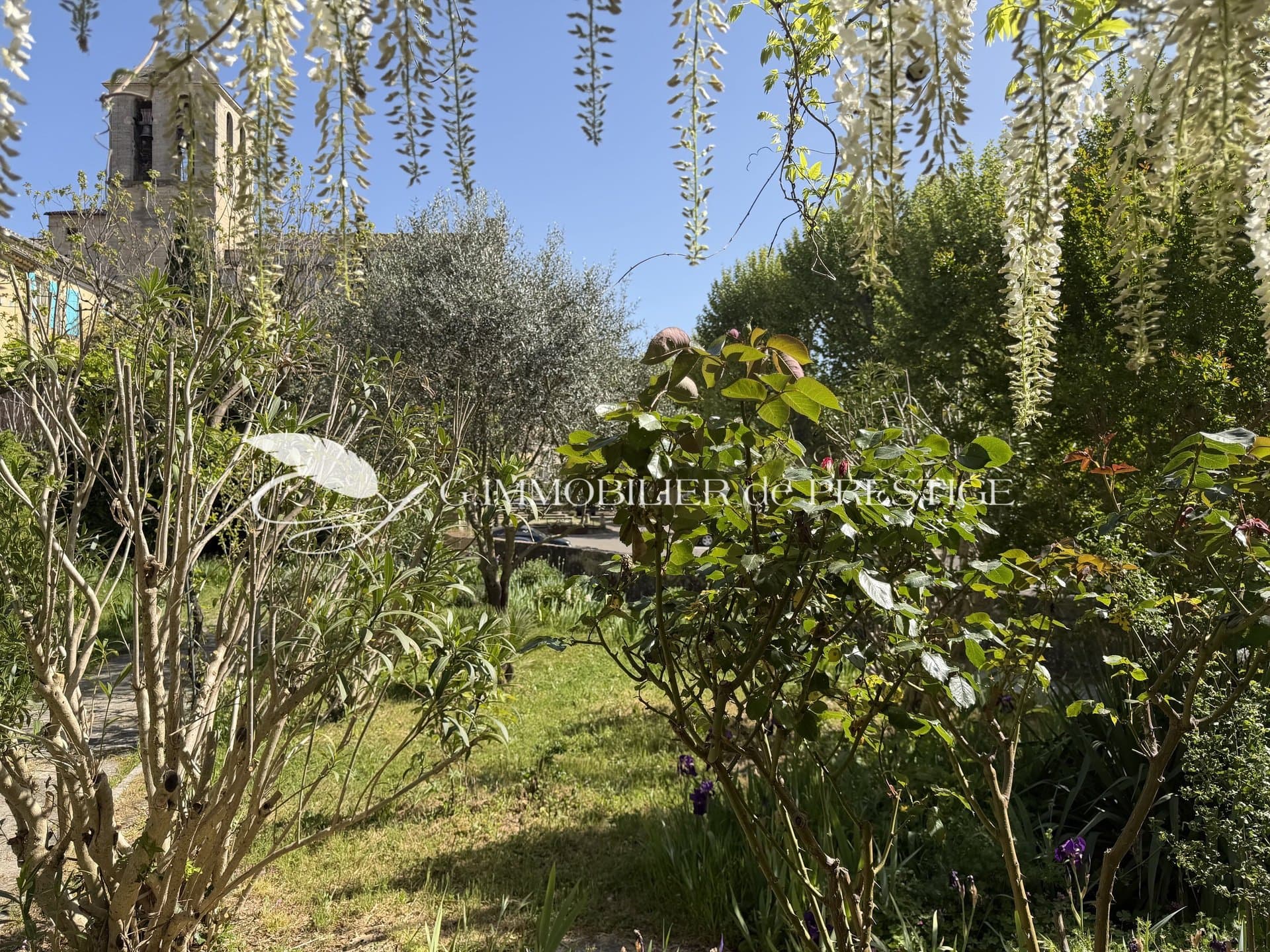 Historic Master House With Lush Garden In Malaucène 3