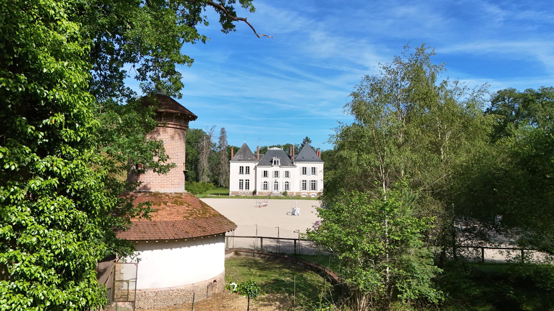 Charming 1900 Castle With 7 Bedrooms 4