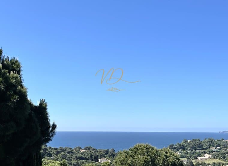 Luxurious Villa with Breathtaking Sea Views and Swimming Pool 5