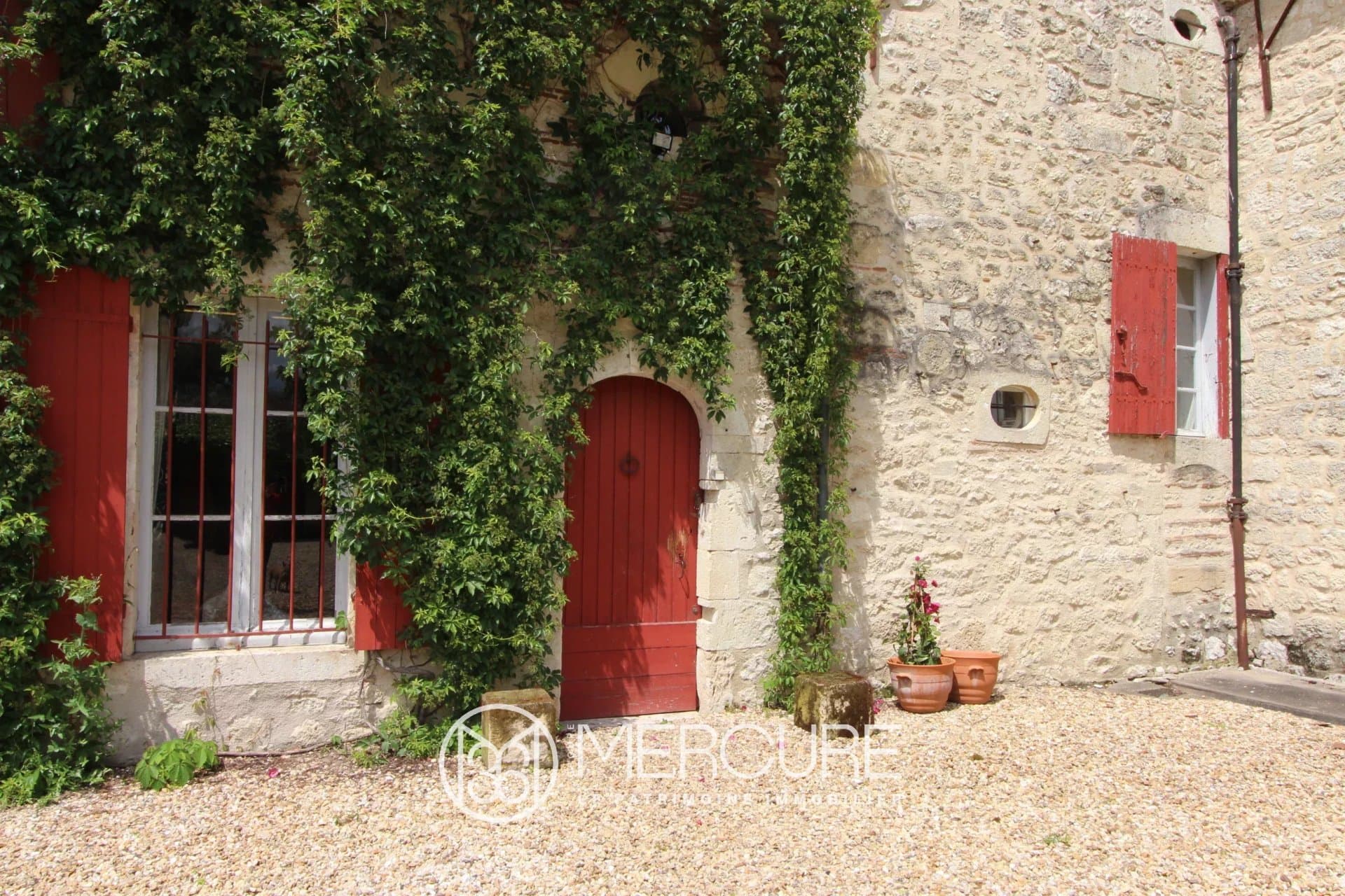 Authentic Castle with Equestrian Facilities and Heated Swimming Pool 3