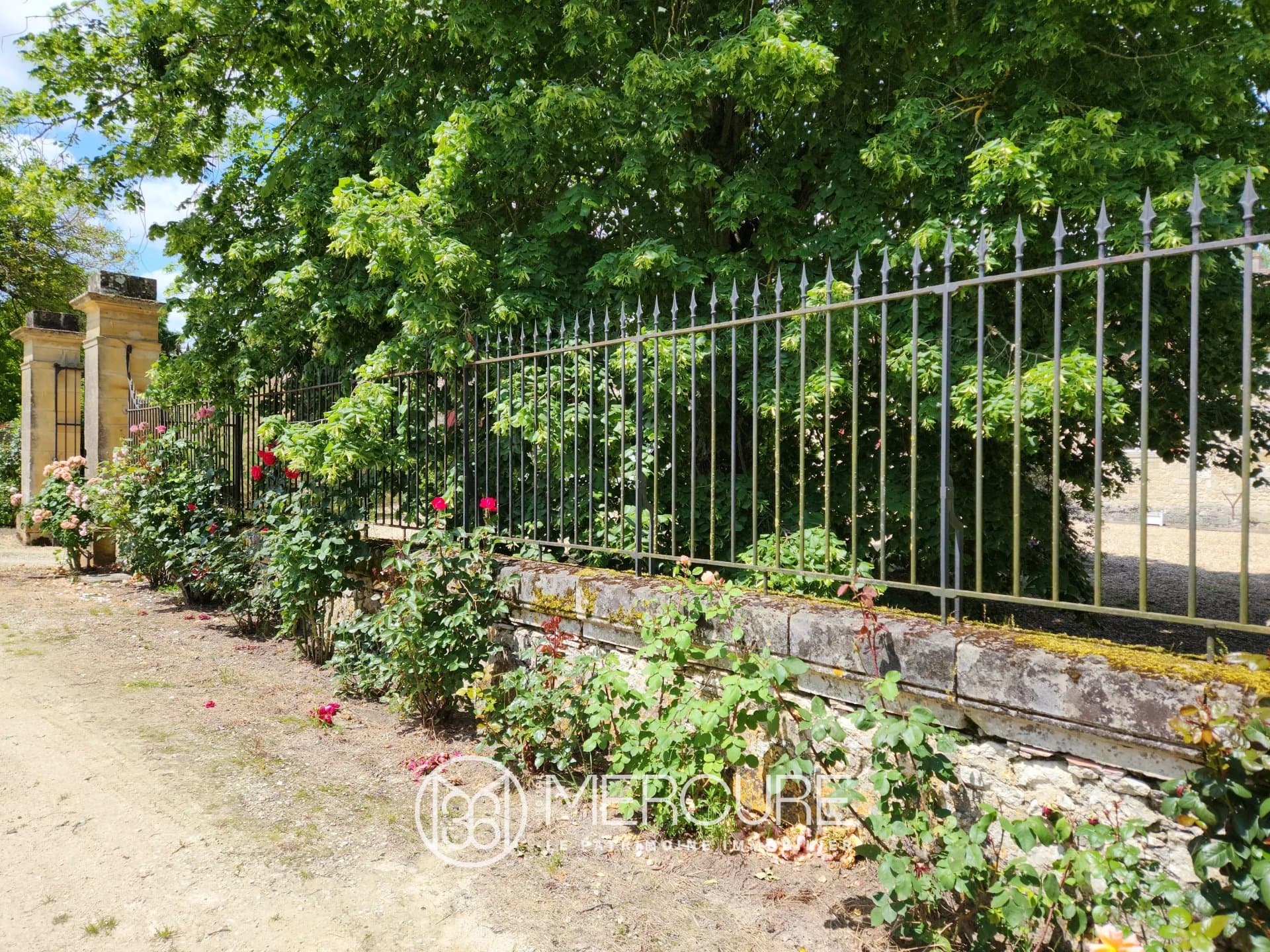 Authentic Castle with Equestrian Facilities and Heated Swimming Pool 4