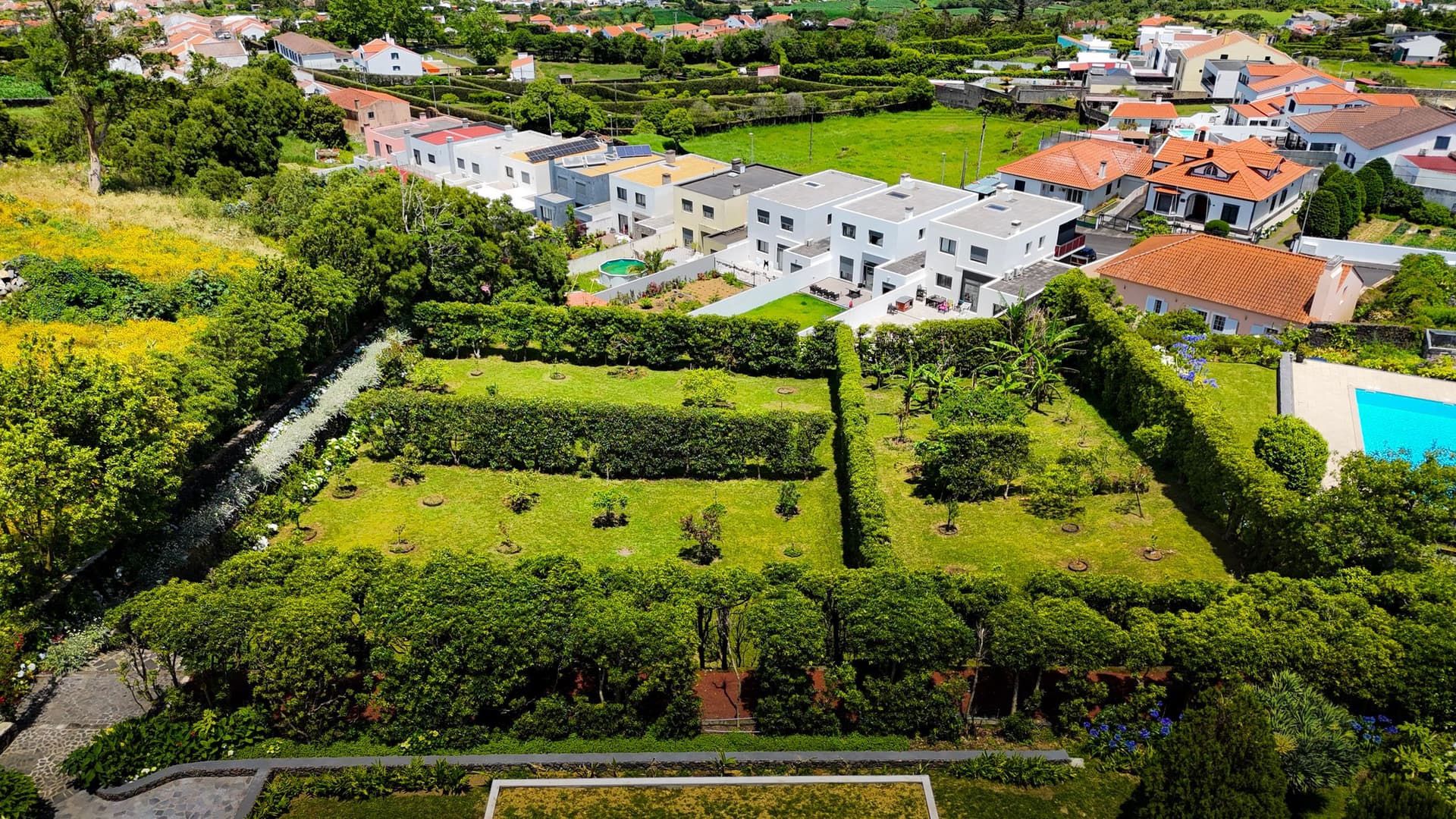 Historic Portuguese Manor House With Ocean Views 4