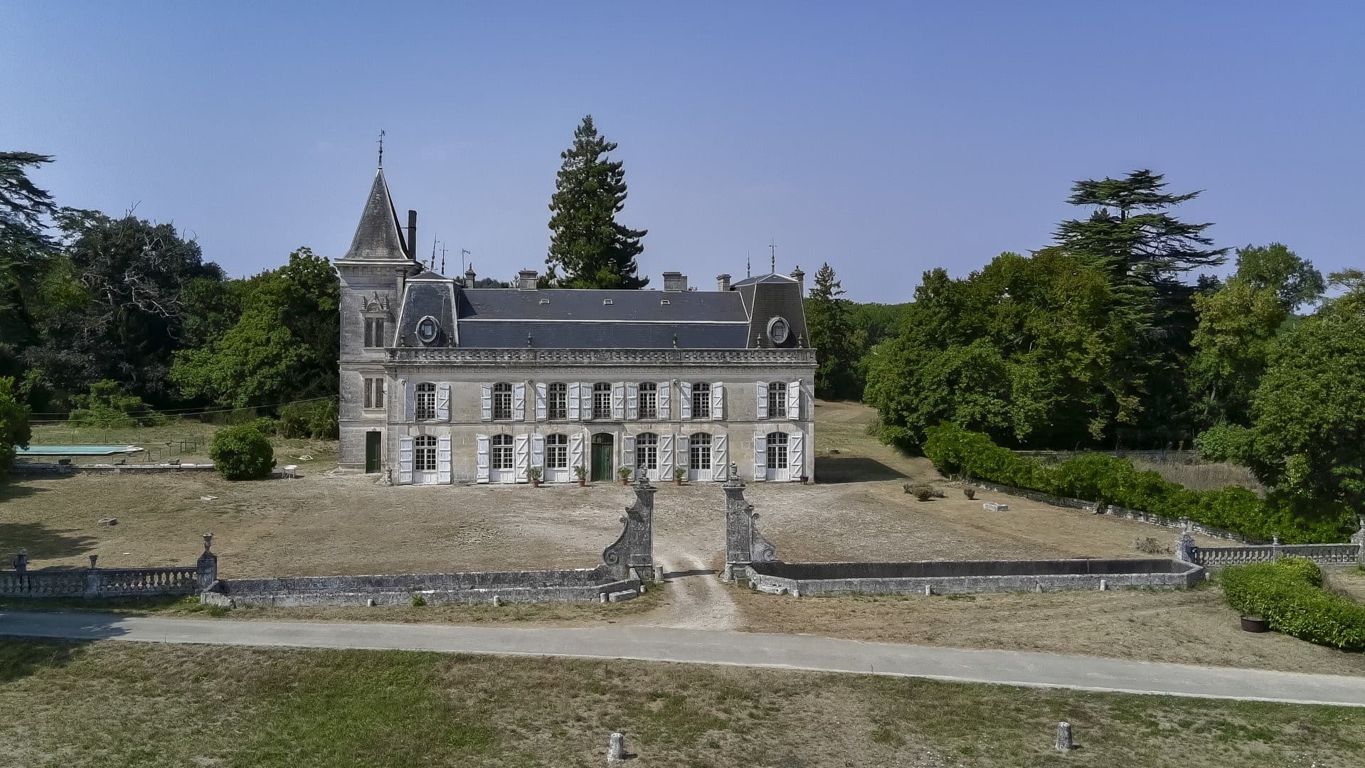 Elegant 18th Century Château With Panoramic Views And Expansive Grounds