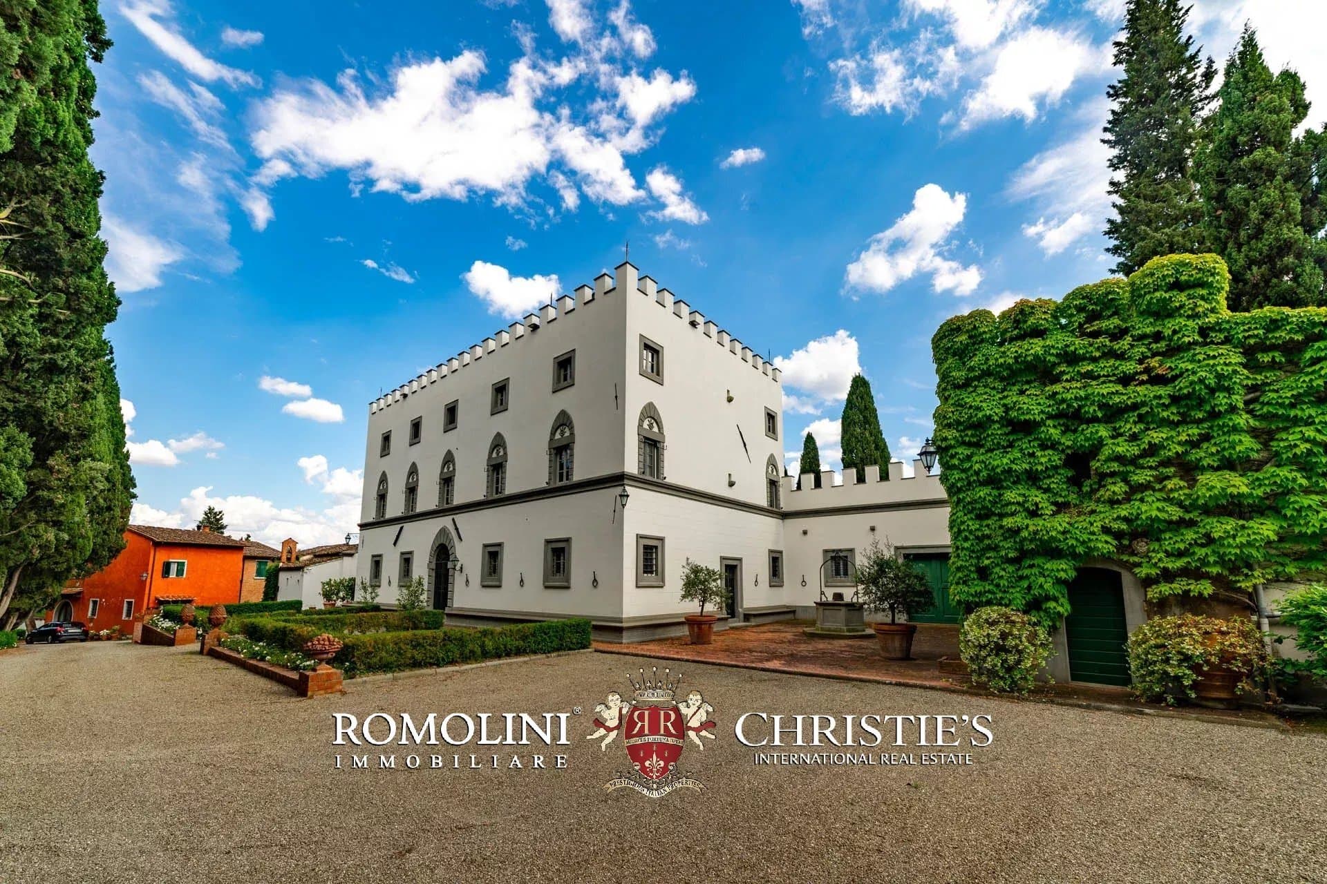 Historic Villa With Vineyard And Olive Grove Near Florence 3