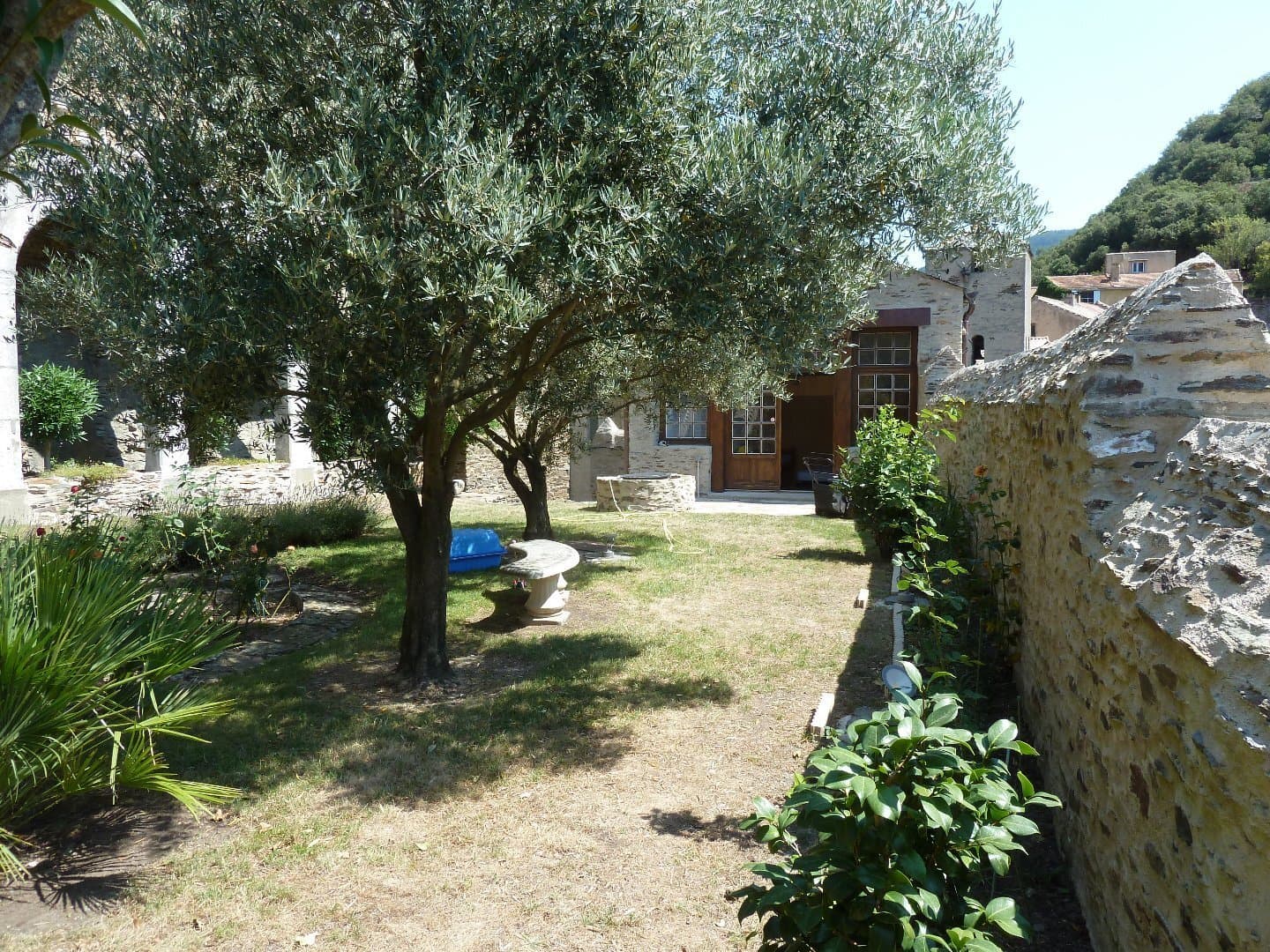 Exceptional Château With 9 Bedrooms And Stunning Mountain Views 5