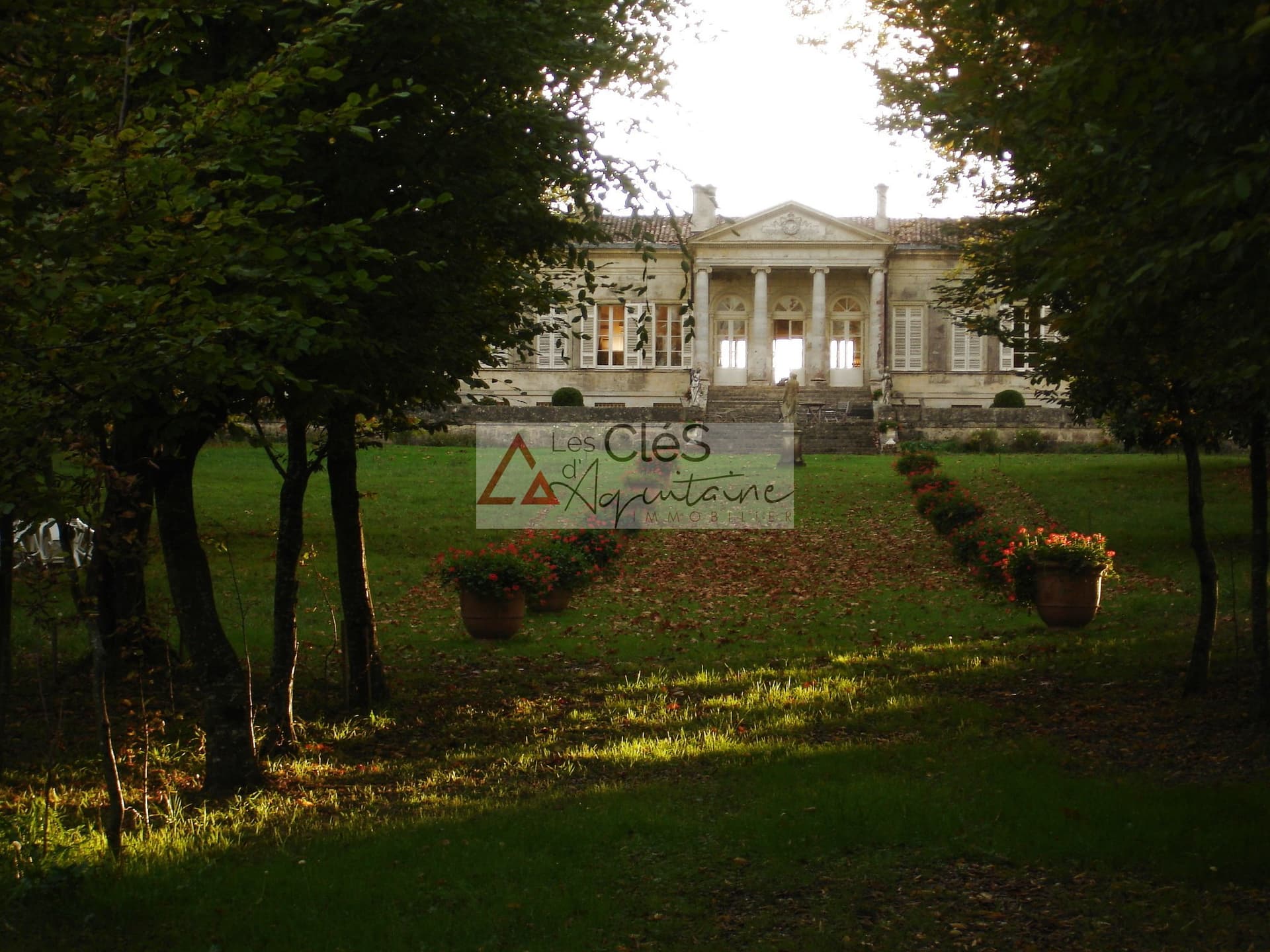 Elegant 19th Century Château With 29 Hectares Of Vineyards 2