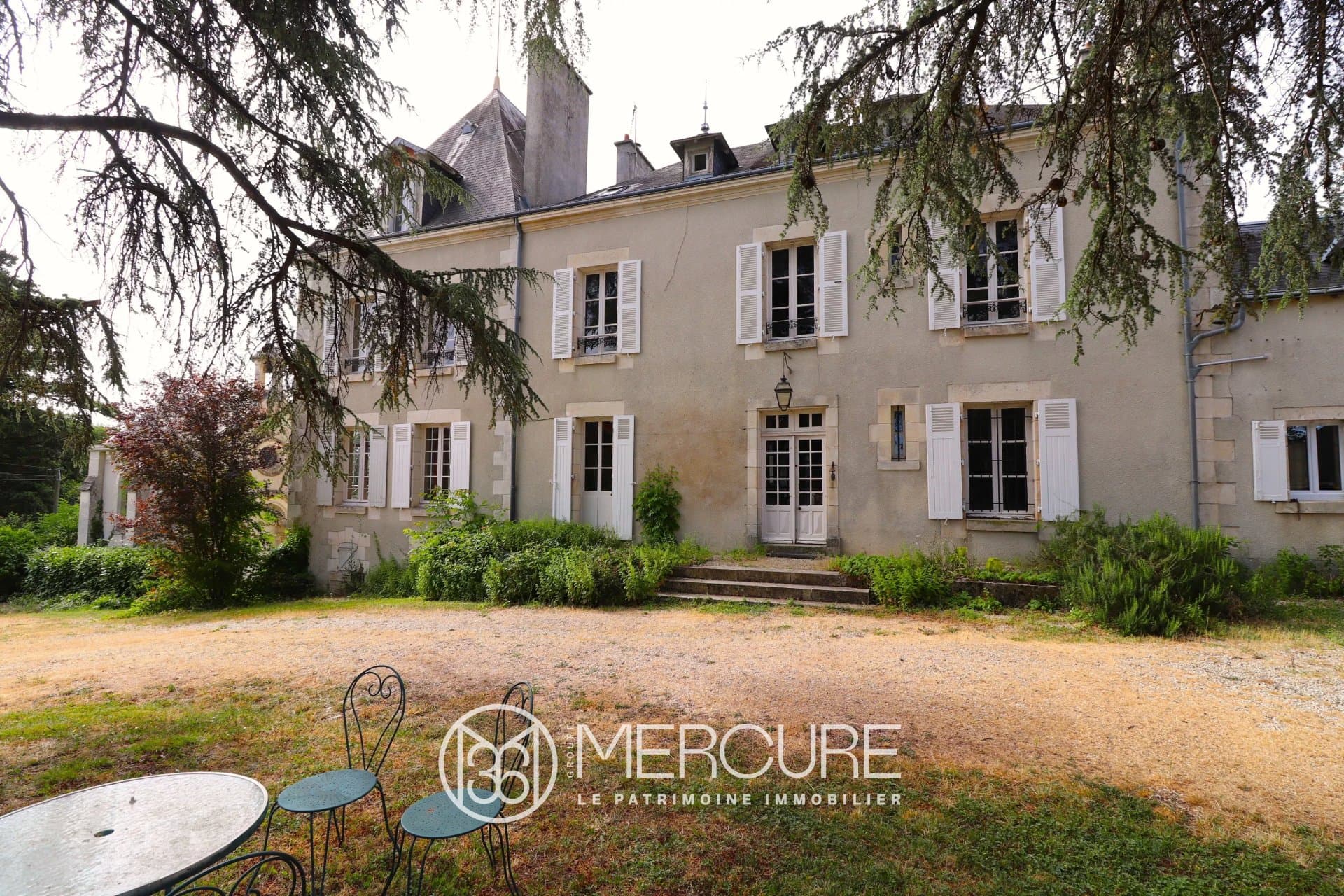 Historic Château Overlooking the Creuse Valley with Guesthouses and Chapel — Château for sale in Indre, France