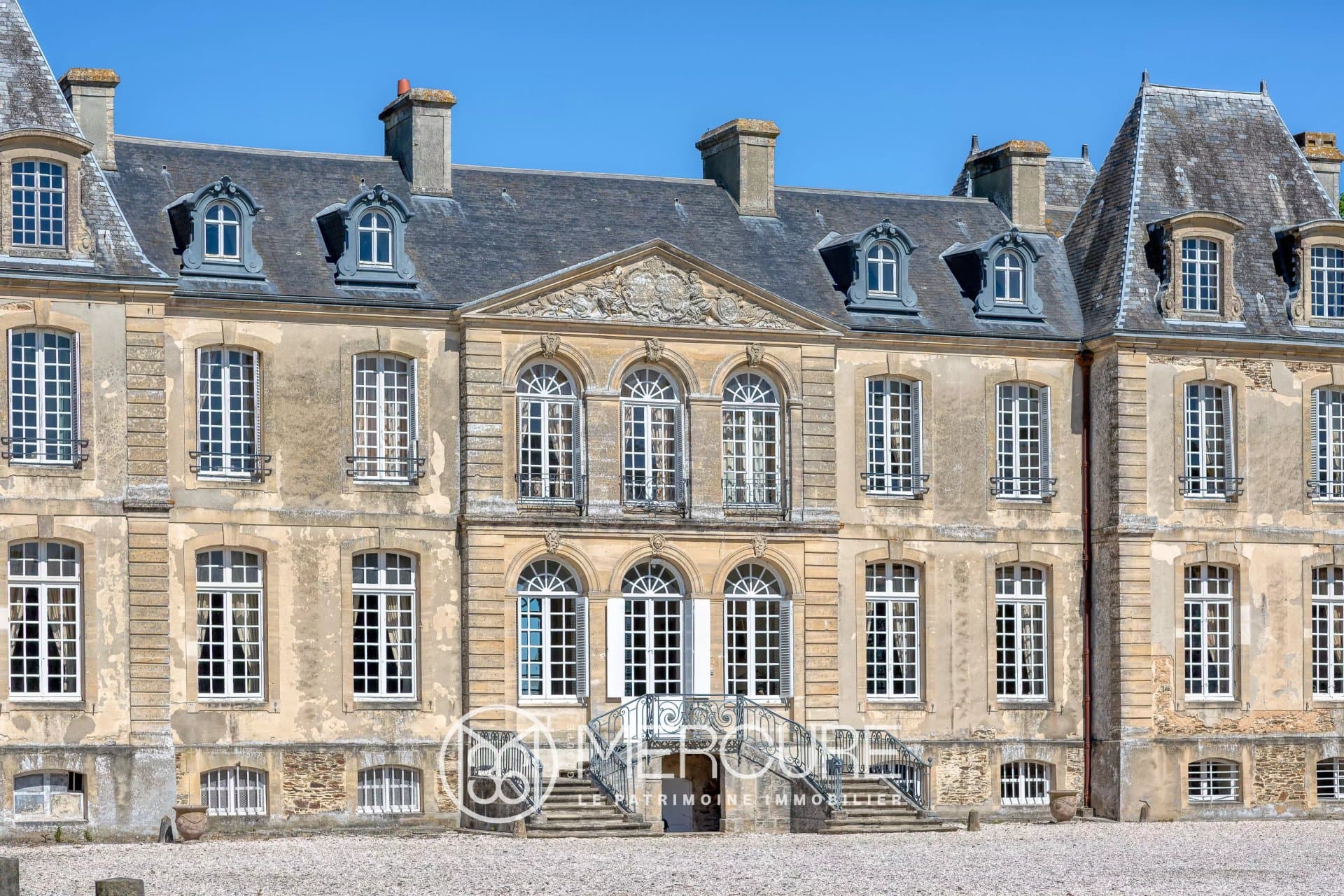 Elegant 18th Century Château With English-style Park And Tennis Court — Château for sale in Calvados, France