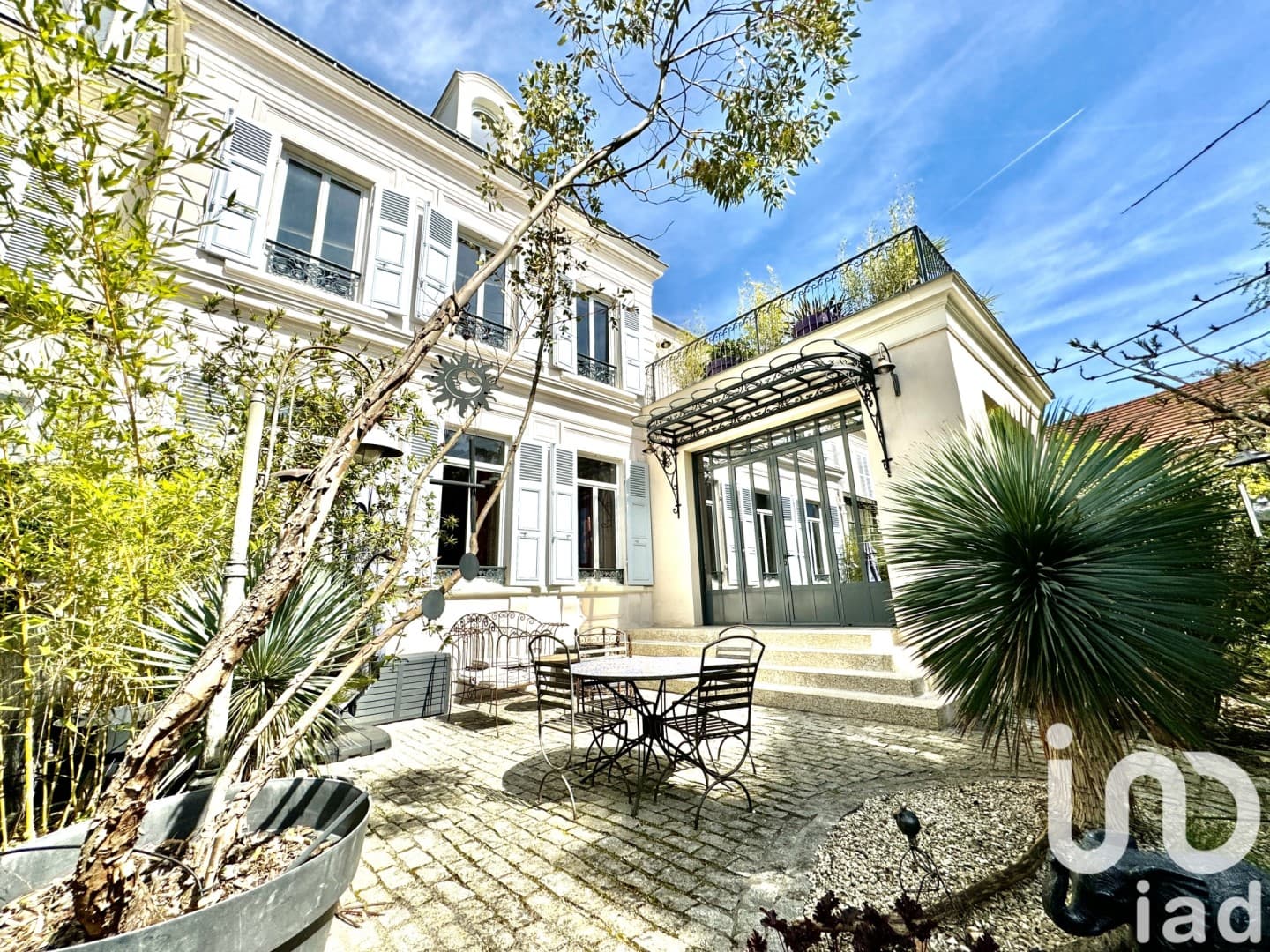Charming 19th Century Castle with 9 Bedrooms 2