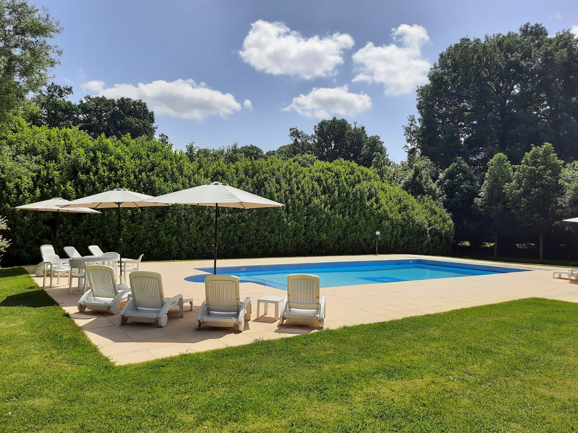 Exceptional 19th Century Château With Private Lake, Golf Course, And Swimming Pool 4