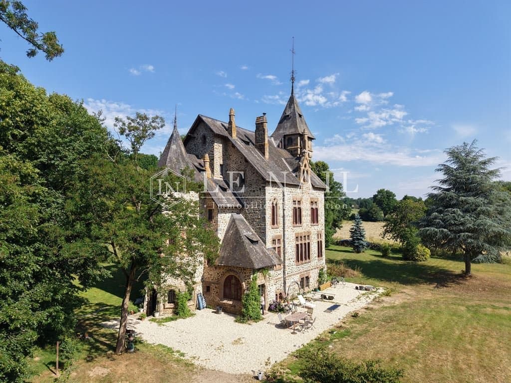Neo-Medieval Château With Caretaker's Cottage Set In 13 Acres 5