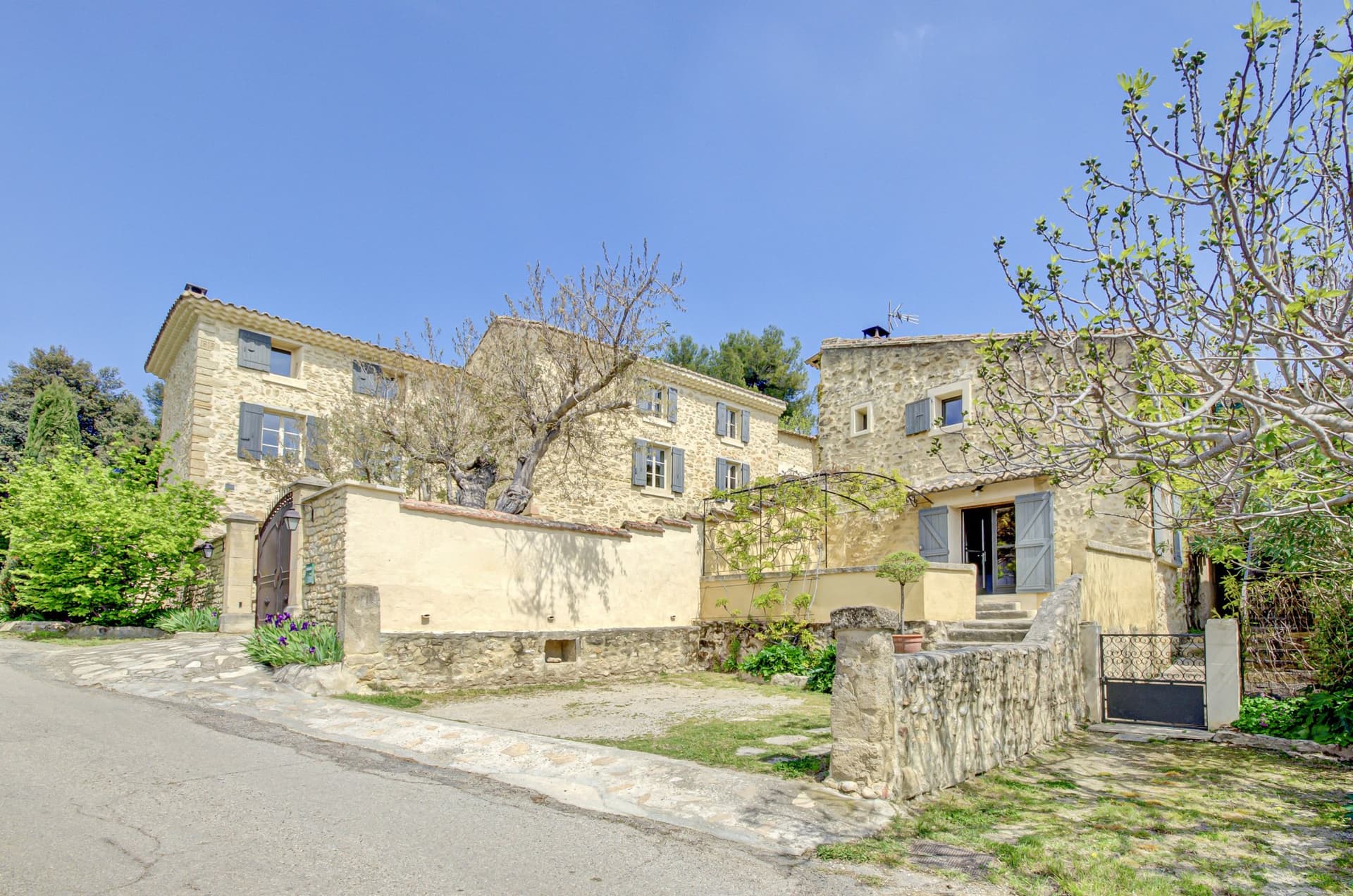 Charming 19th Century Property With Holiday Rental Potential 4