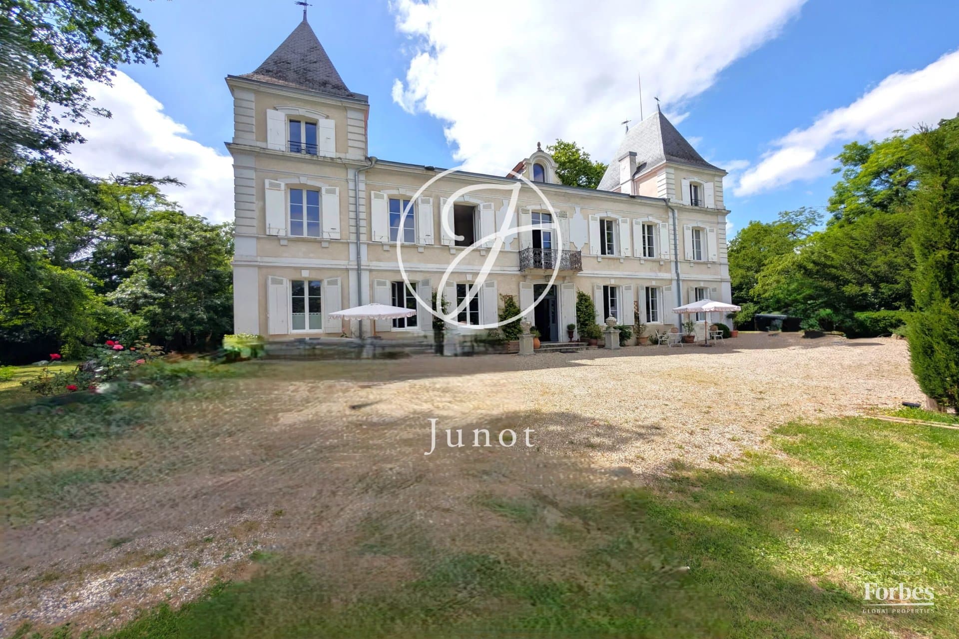 19th Century Château with Pool and Extensive Grounds 2