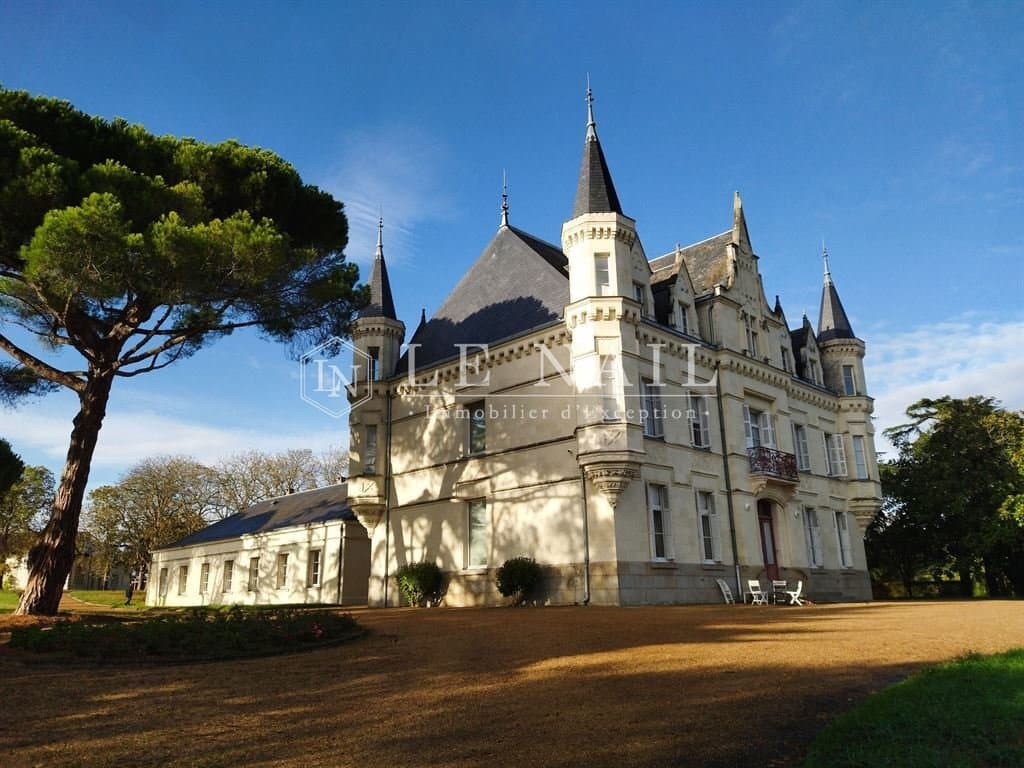 Elegant 19th Century Château Overlooking The Loire River 3