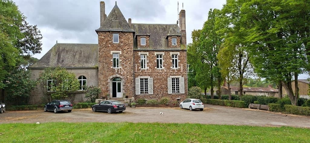 Château with Equestrian Facilities and Guest House Near Nantes 2