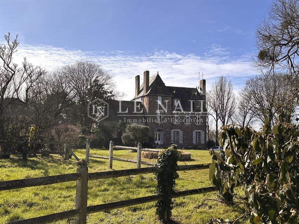 Château with Equestrian Facilities and Guest House Near Nantes 3
