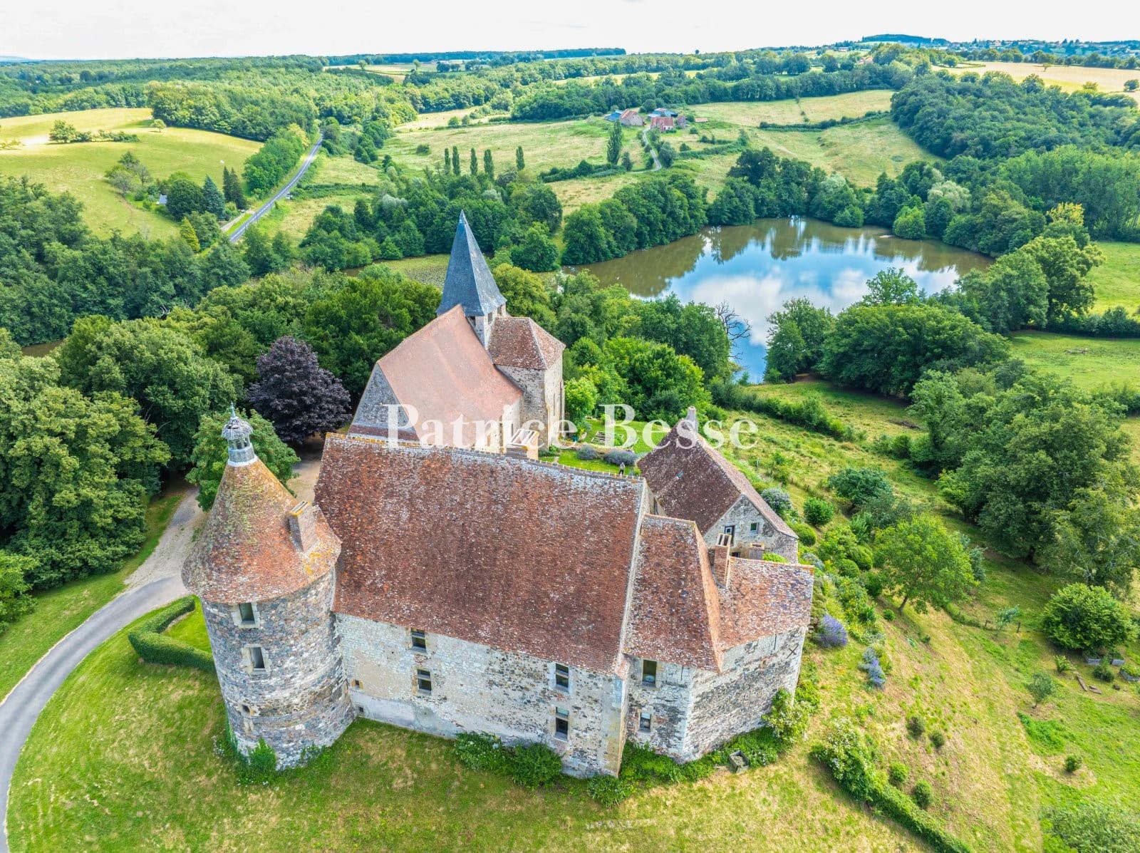 Historic 15th Century Château Overlooking the Countryside 4