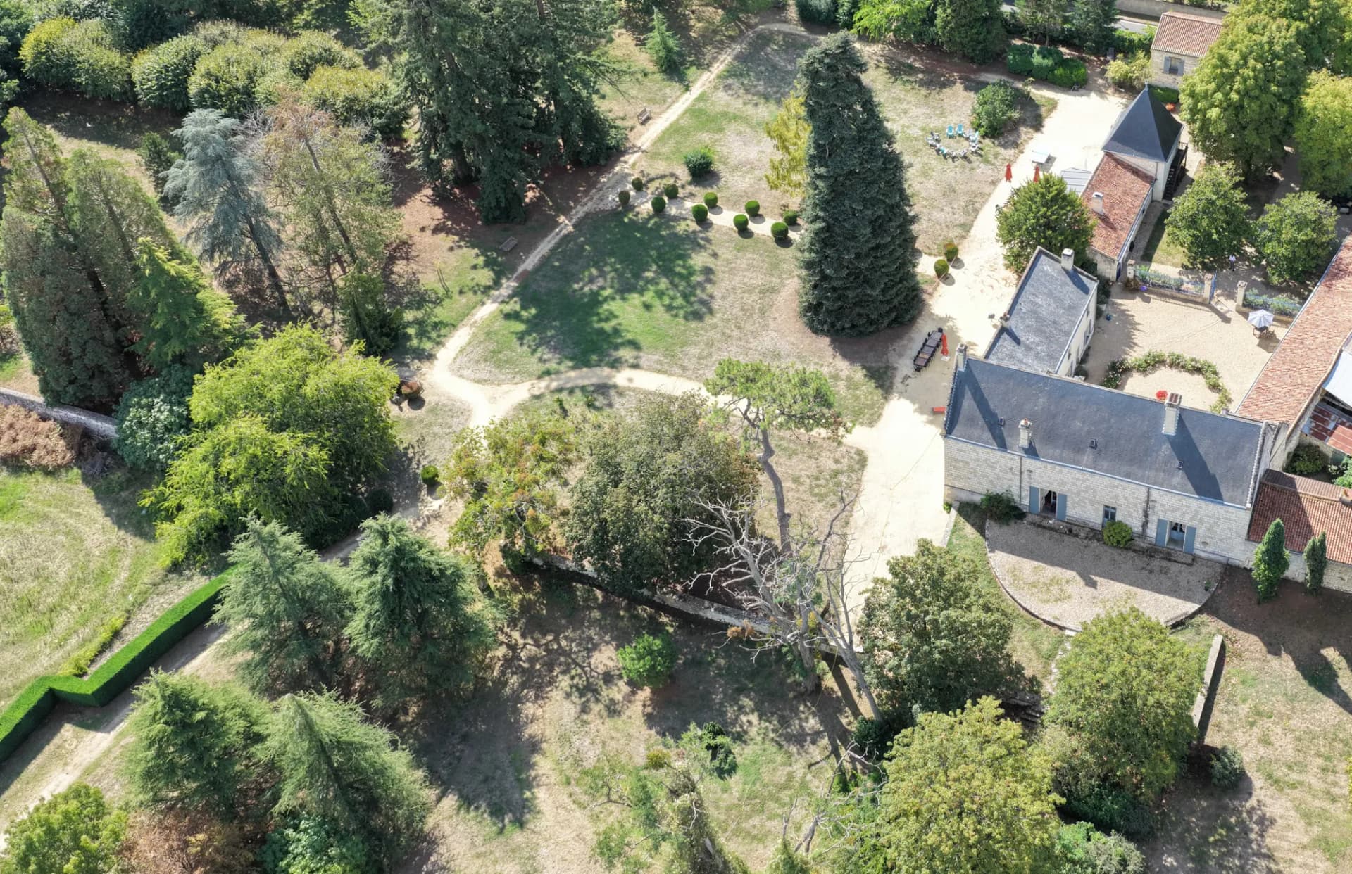 17th Century Residence With Bread Oven And 9 Bedrooms On 2.5 Hectares 4
