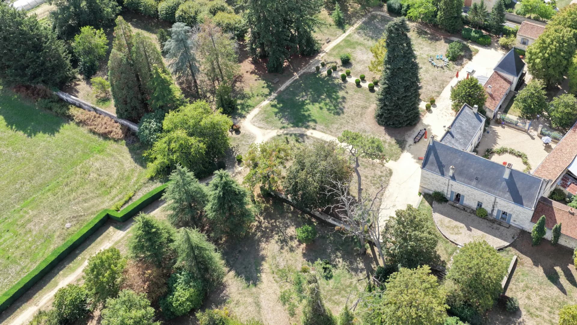 17th Century Residence With Bread Oven And 9 Bedrooms On 2.5 Hectares 5