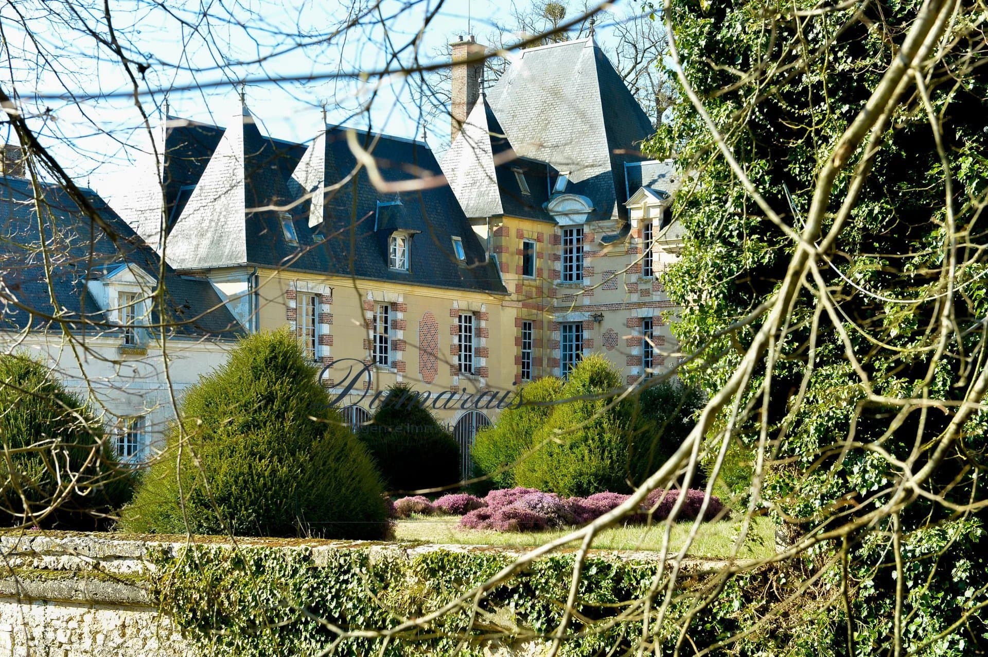 17th Century Castle Set Within A 21 Hectare Park 4