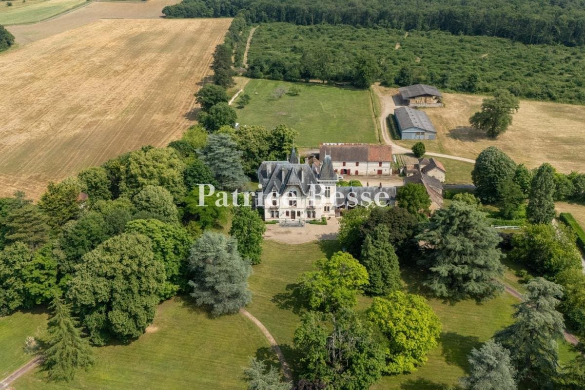 Late 19th Century Château Surrounded By 140 Hectares Of Grounds 3