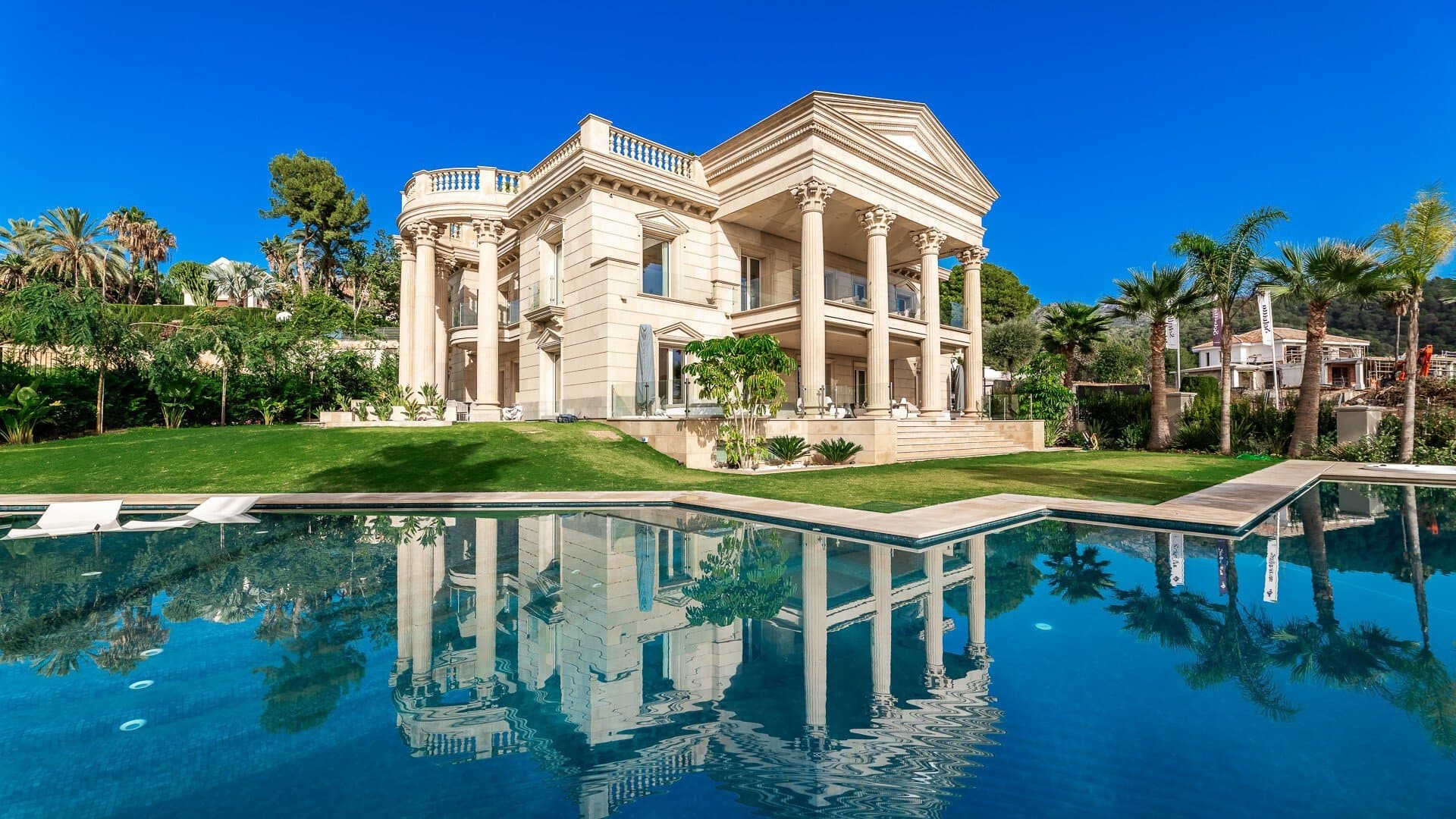Contemporary Villa With Panoramic Sea Views In Sierra Blanca — Villa for sale in Andalusia, Spain