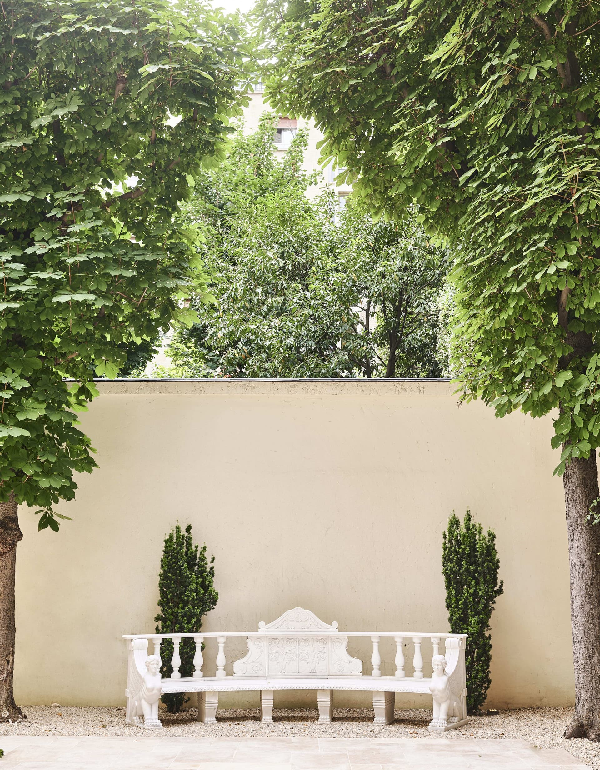 Exceptional Belle Époque Hôtel Particulier in Paris' 16th Arrondissement 2