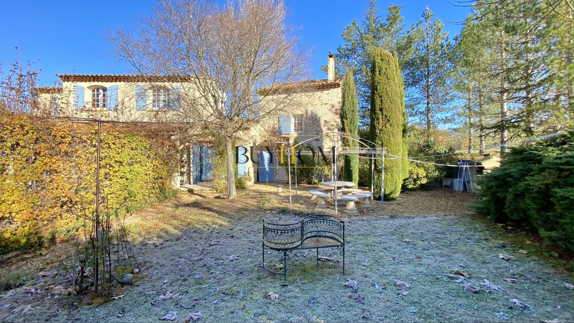Charming Property With Gîte, Swimming Pool, And Stables In Luberon 2