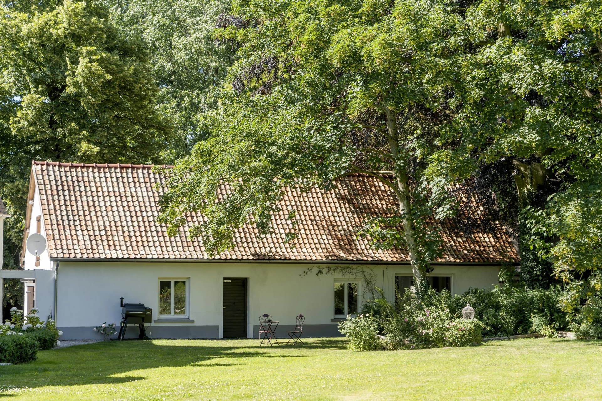 Exceptional Castle With Suites, Wellness Area, And Heated Swimming Pool 3