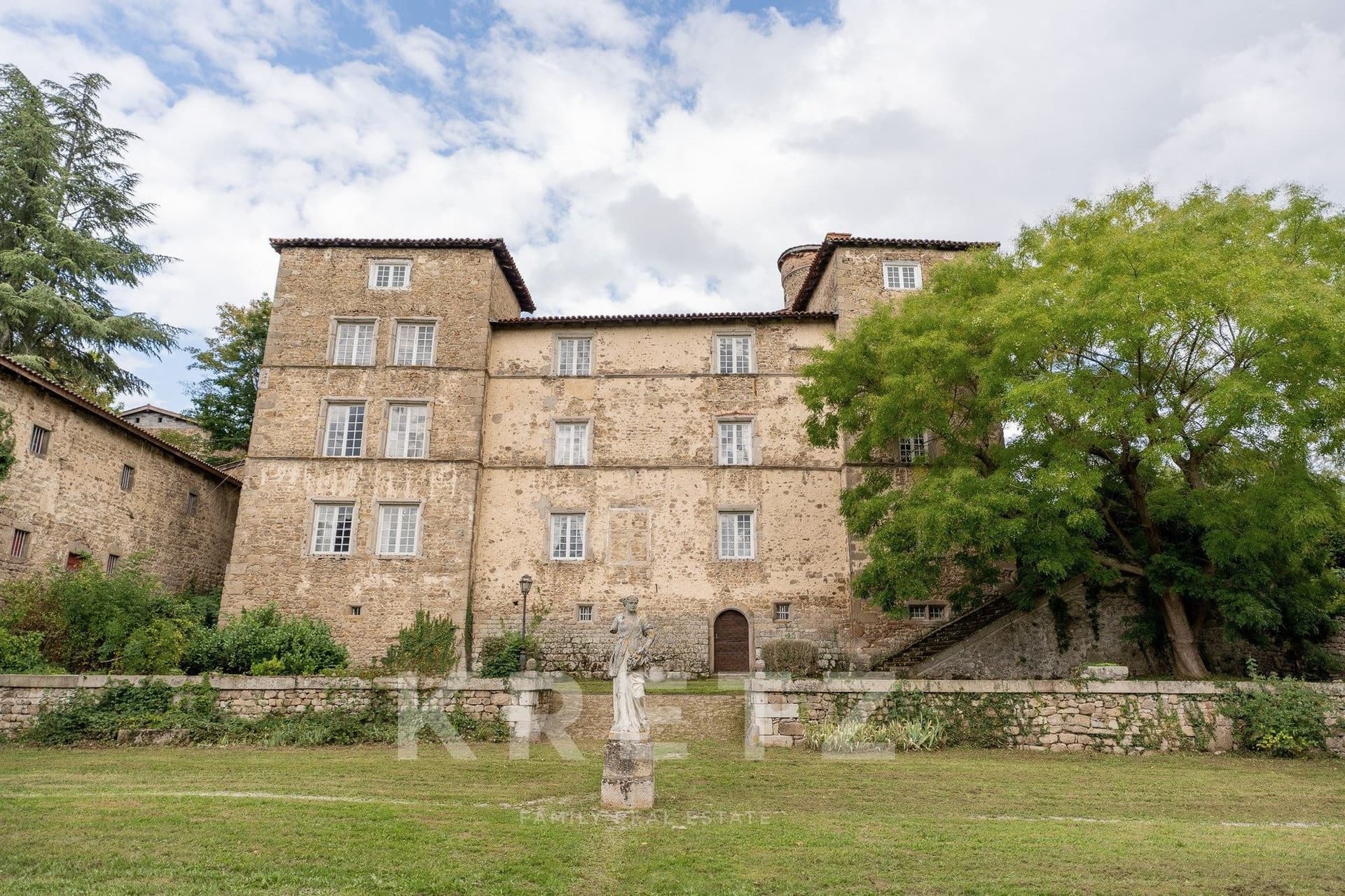 Historic 16th Century Castle With Expansive Grounds And Development Potential 2