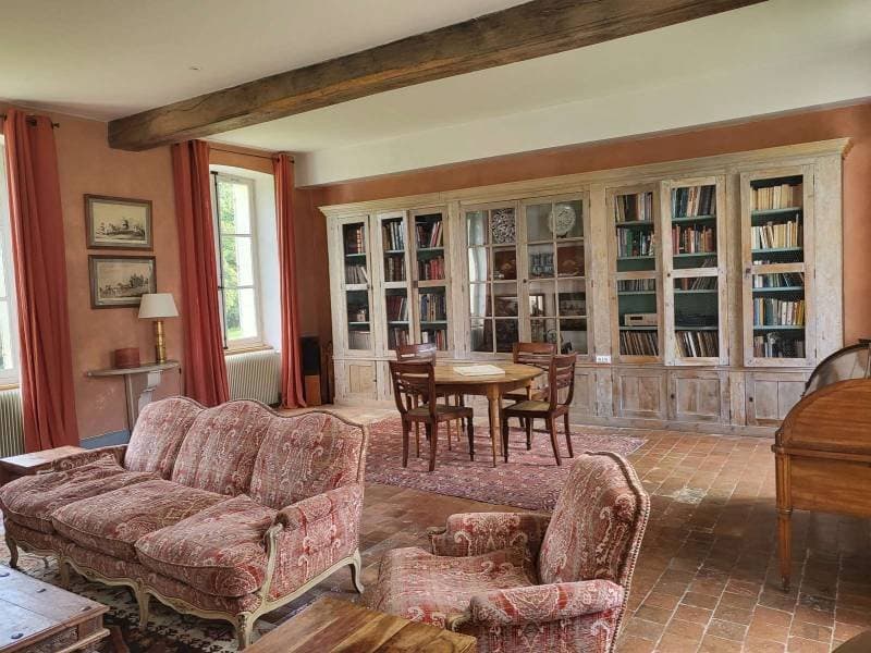 Château Wing 551.65 Sqm 4 Bedrooms 5