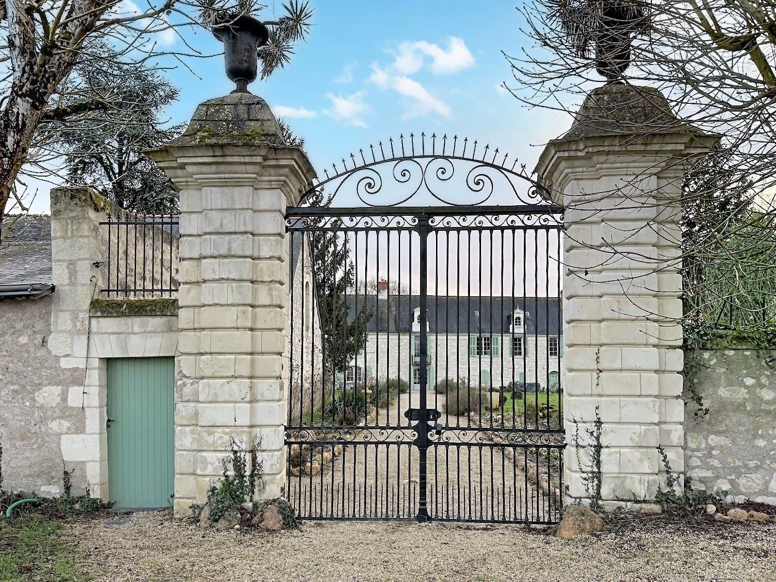 Castles for sale in Saumur
