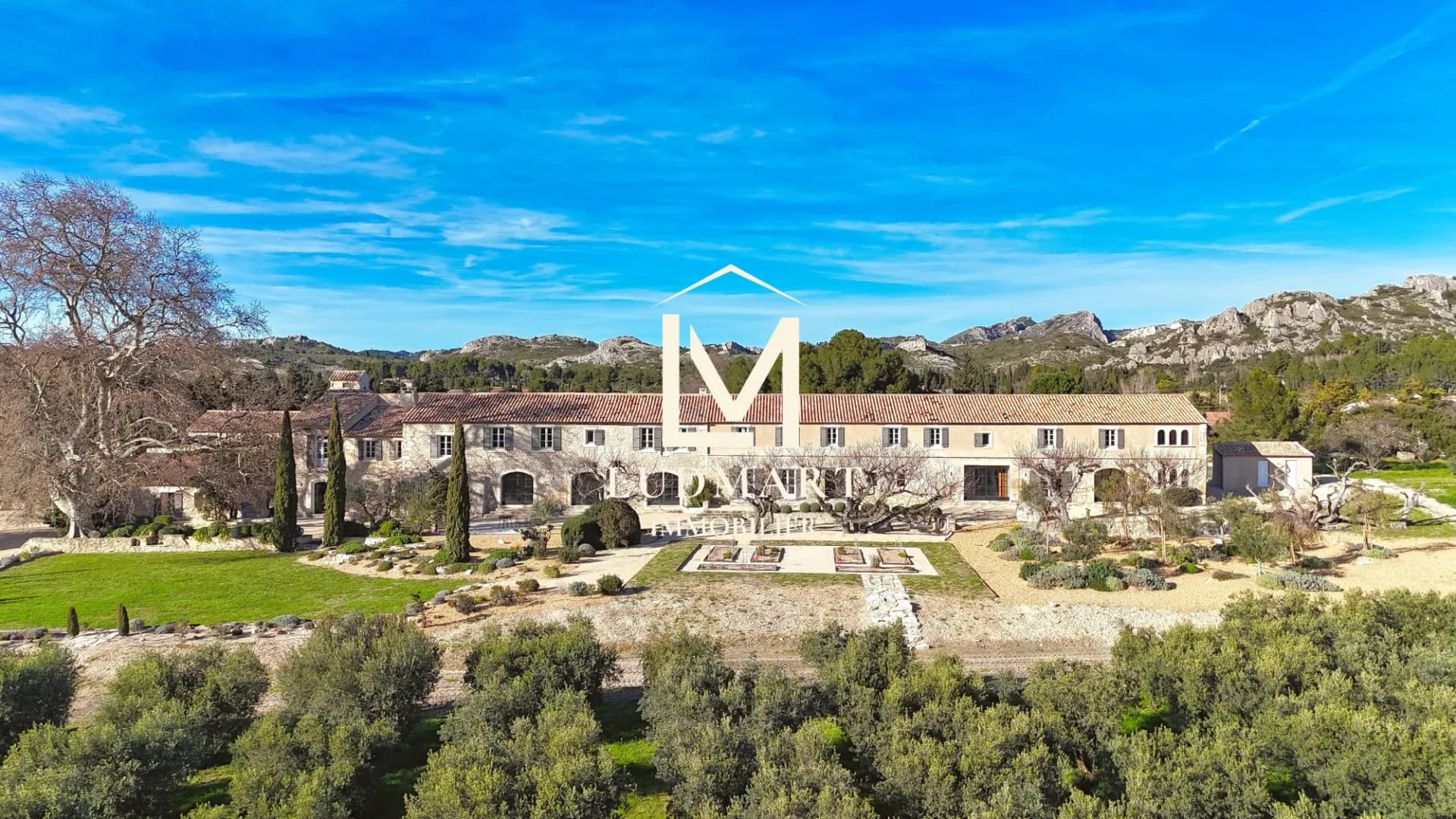 Exceptional Farmhouse With 1300 Sqm Living Space And Panoramic Views