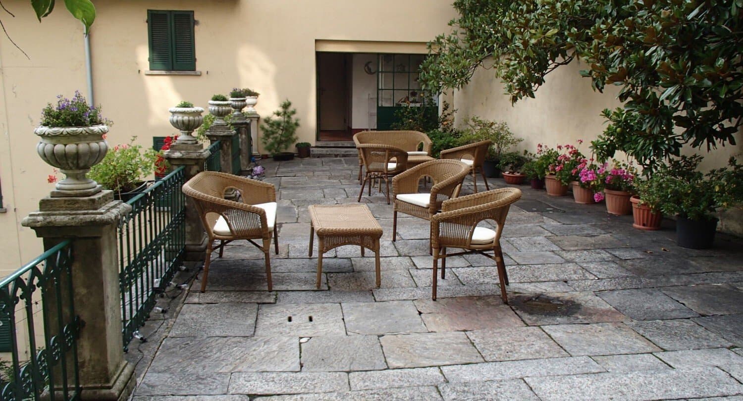Elegant Historic Palace With Arched Portico And Scenic Hillside Views 3