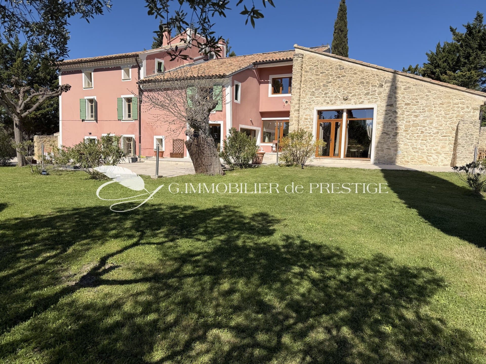 Family Bastide With Gîtes And Stunning Views Of Ventoux 2