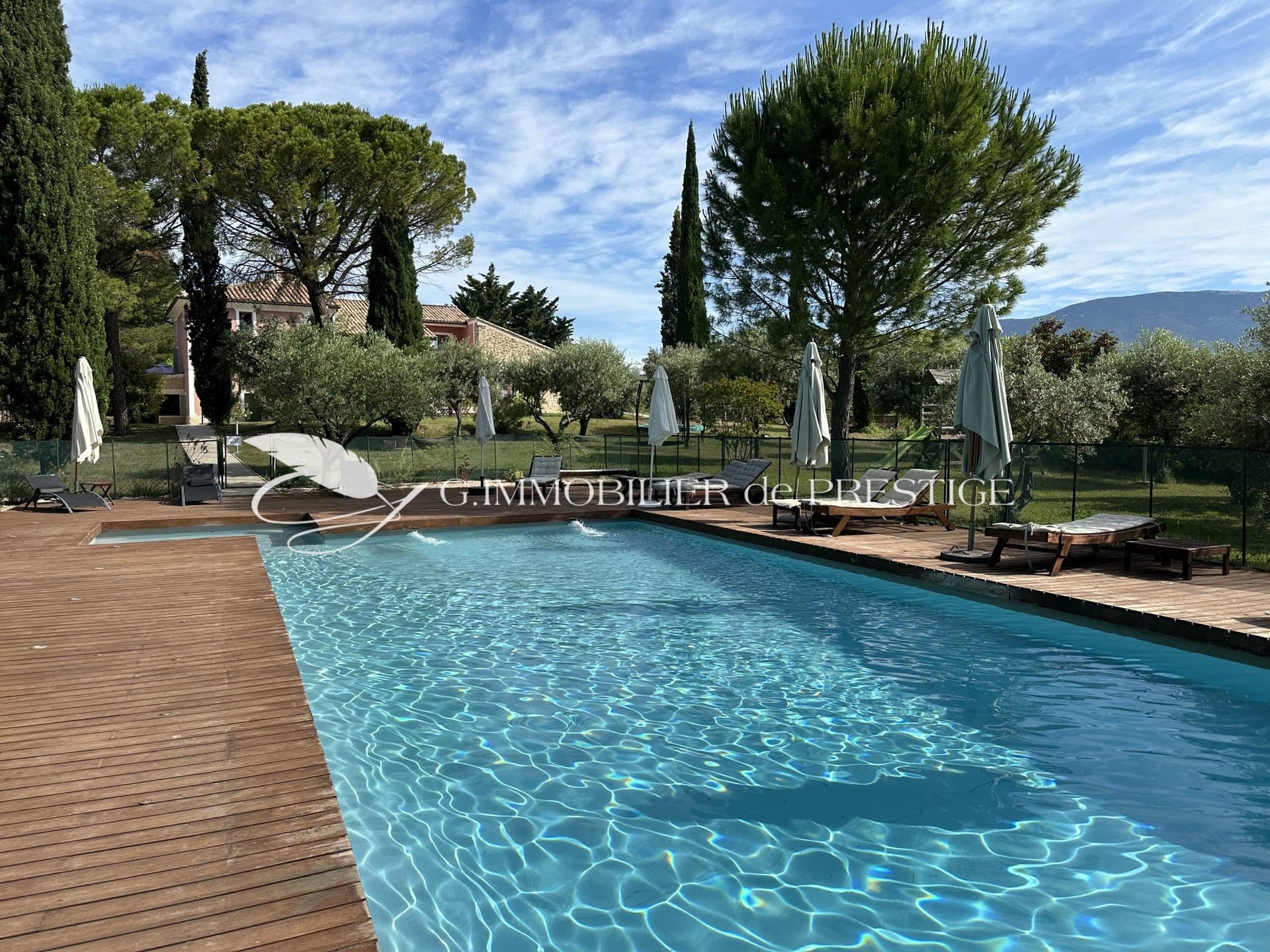 Family Bastide With Gîtes And Stunning Views Of Ventoux 4