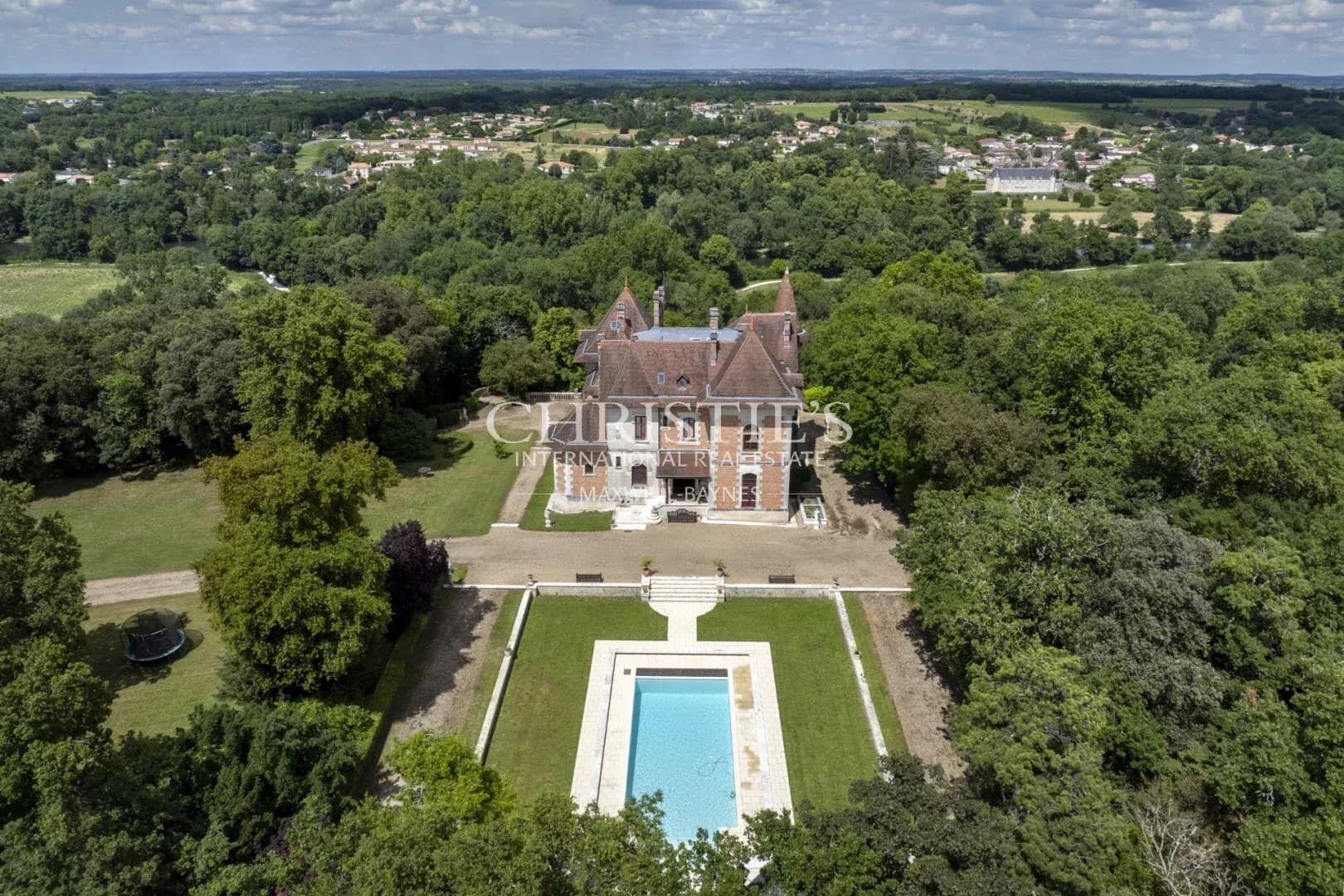 Magnificent 19th Century Château With Panoramic Views 4