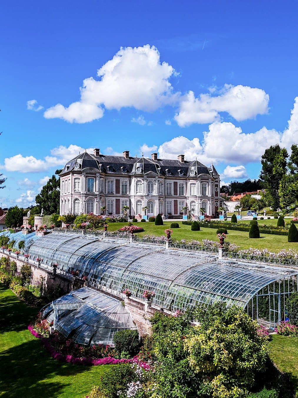 Stunning 18th Century Château With Private Pond And Monumental Greenhouses 5