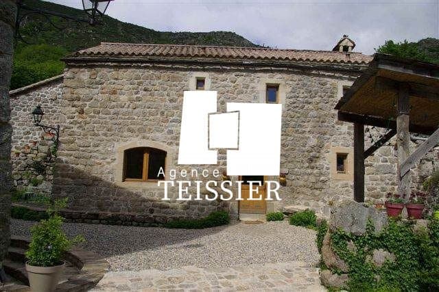 Majestic 13th Century Château With Independent Farmhouse And 78,000 M² Of Land