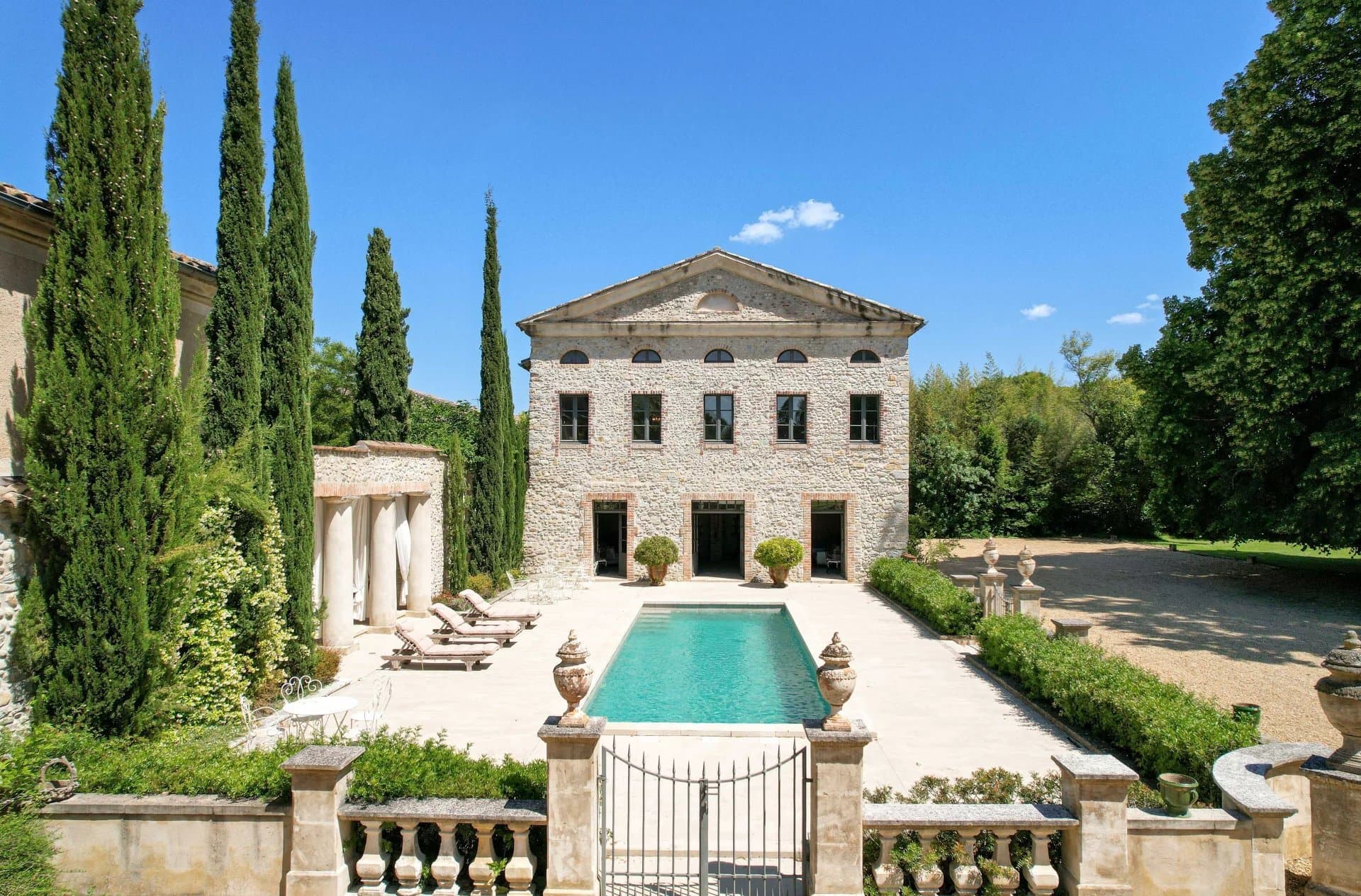 Historic 14th Century Château With Extensive Reception Rooms And 7 Hectare Park