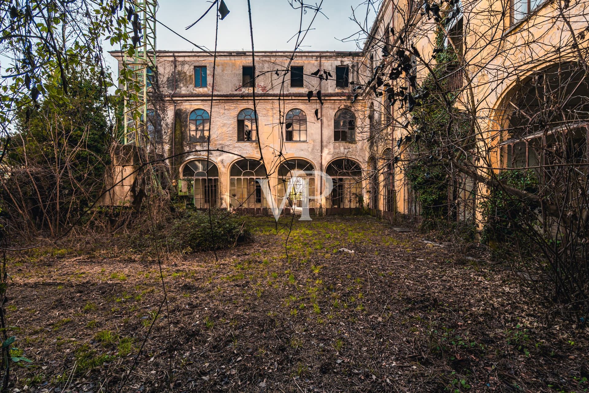 Historic Castle Along The Via Francigena With Renovation Potential 3