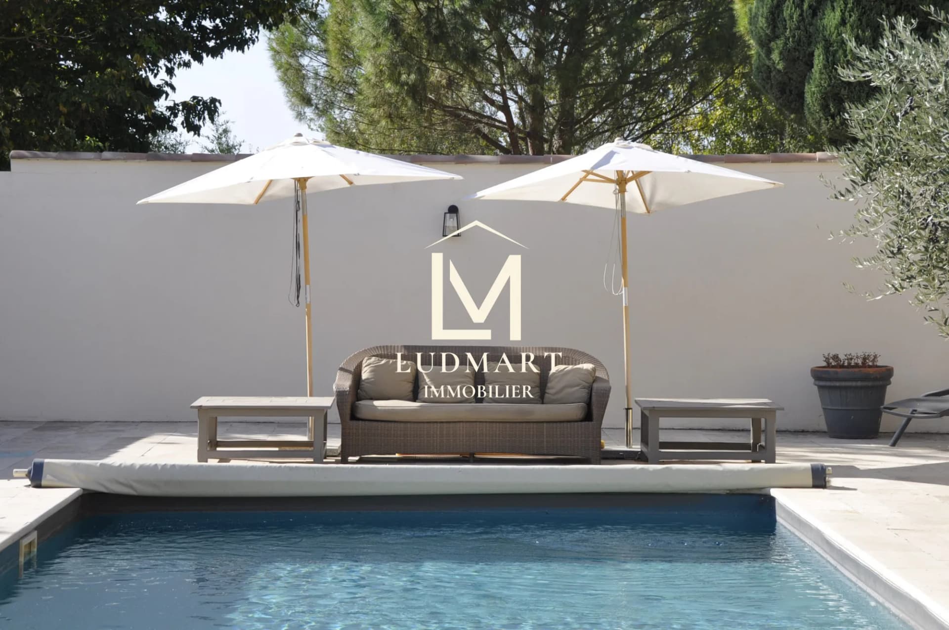 Charming Olive Oil Estate With Farmhouse And Pool Near Avignon 2